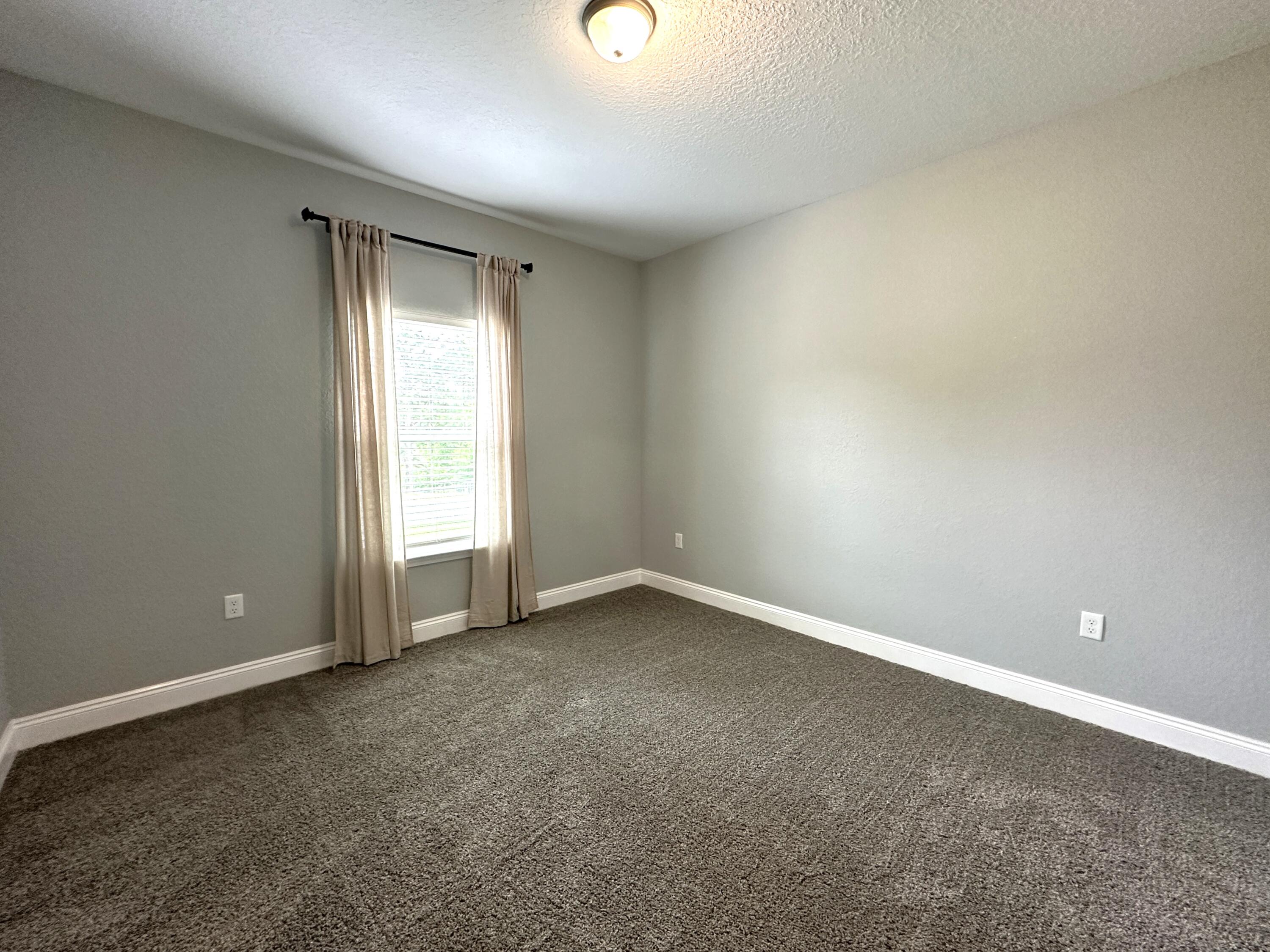 NORTHLAKES S/D PH 1 - Residential Lease