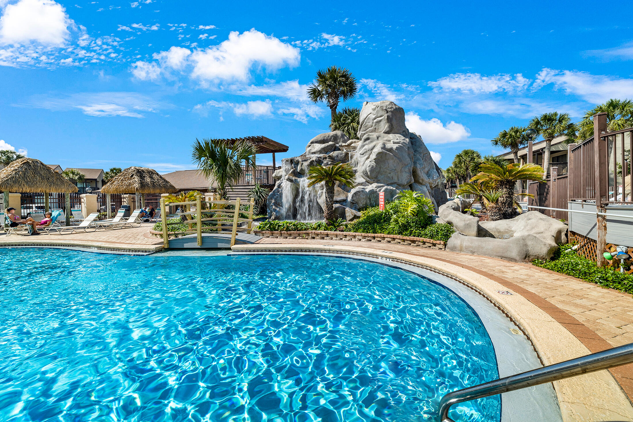 PORTSIDE CONDO - Residential