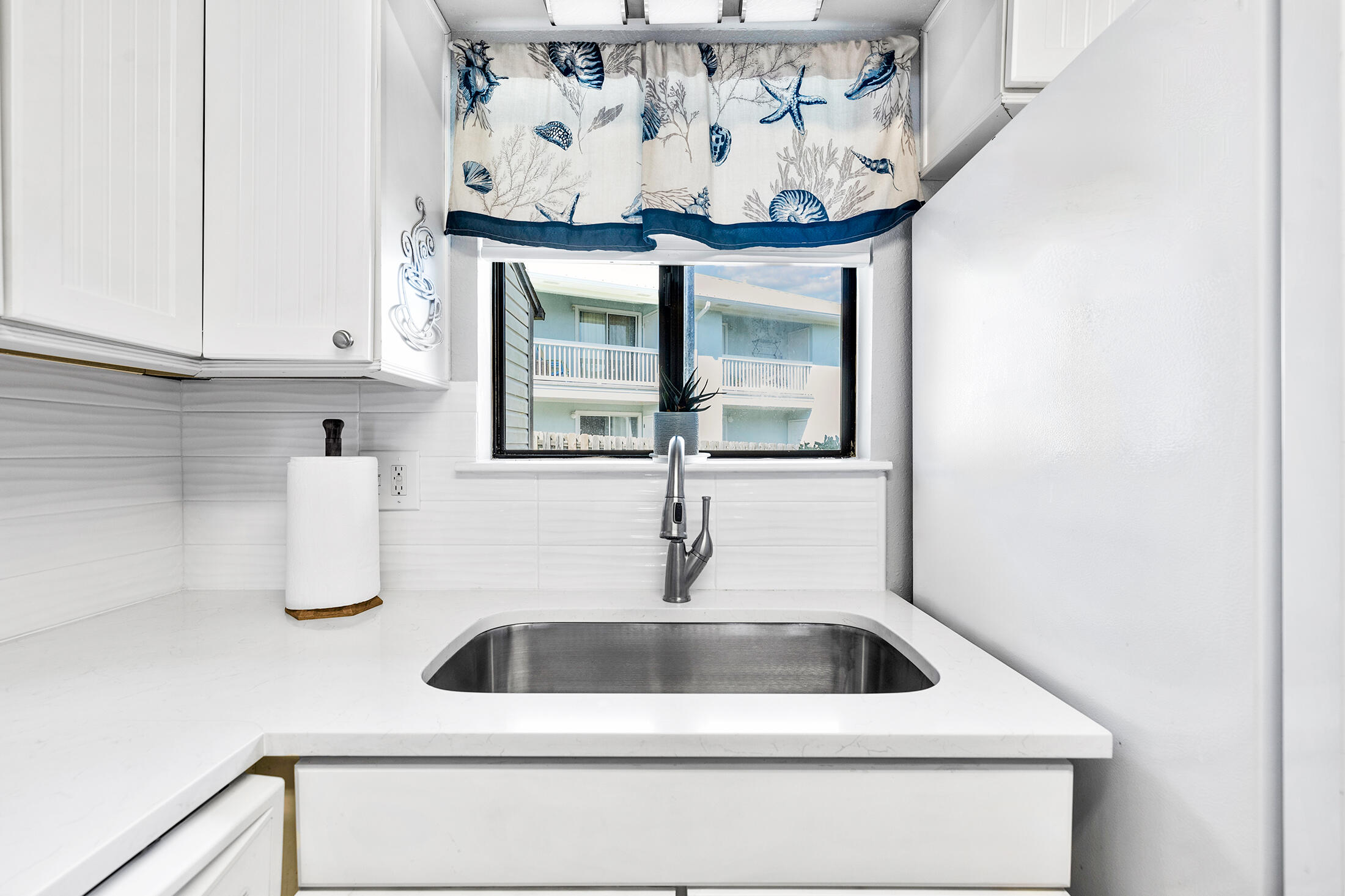 PORTSIDE CONDO - Residential