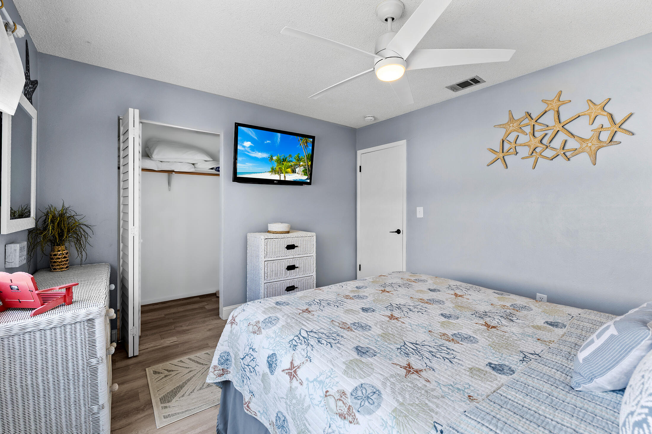 PORTSIDE CONDO - Residential