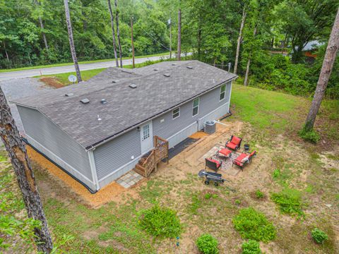 A home in DeFuniak Springs