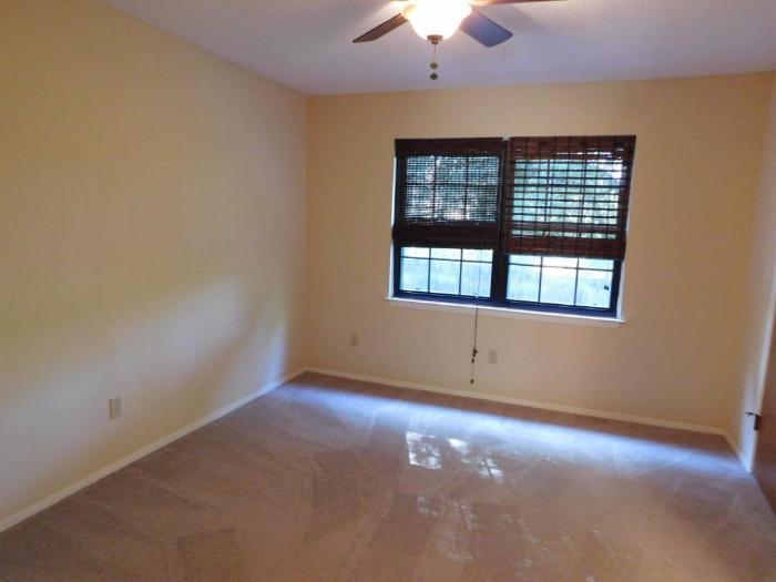 CREEKSIDE 2 - Residential Lease