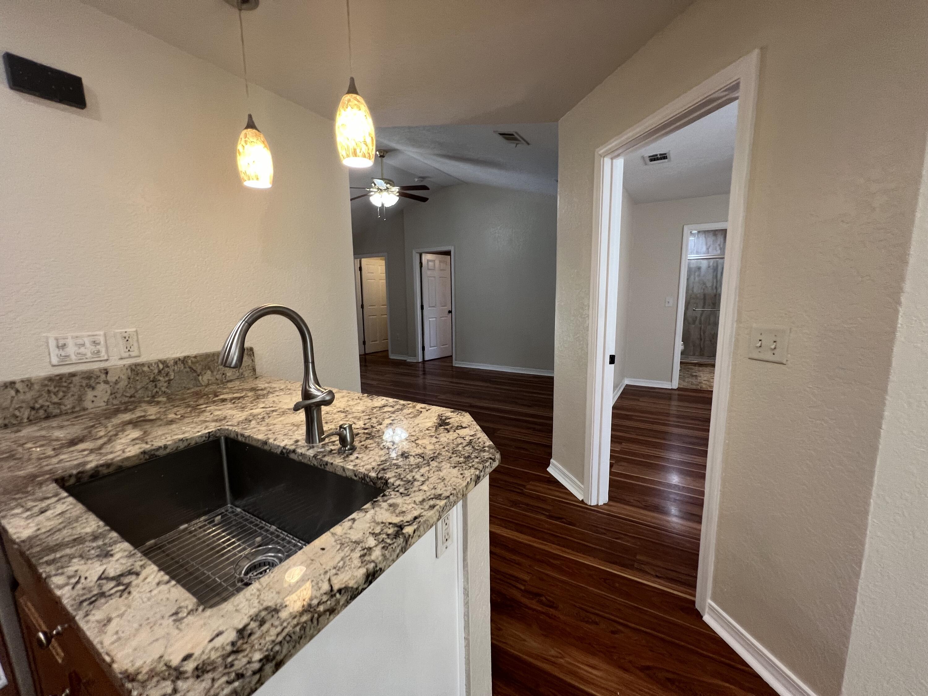 MORRIS ADDN TO CRESTVIEW - Residential