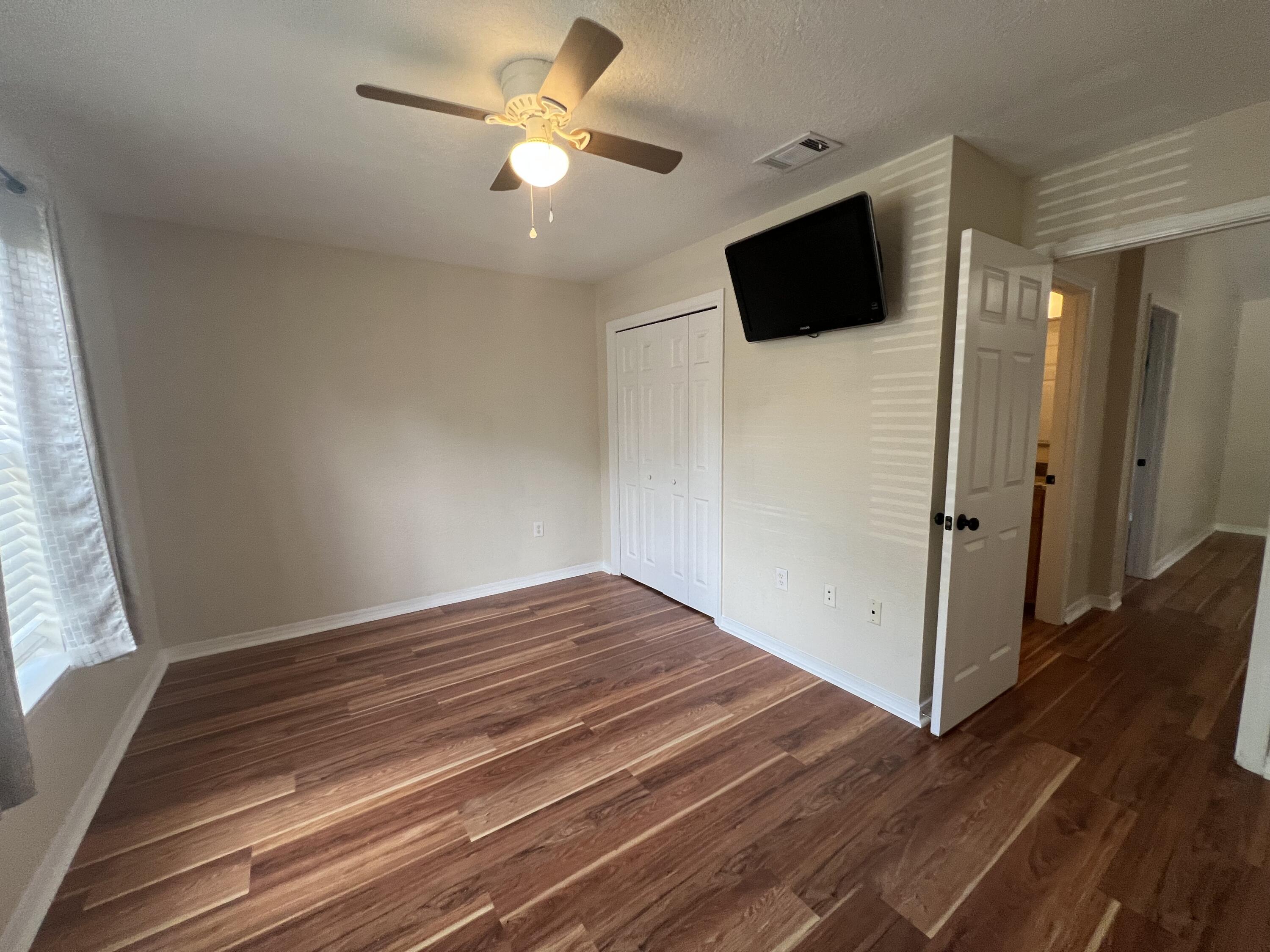 MORRIS ADDN TO CRESTVIEW - Residential