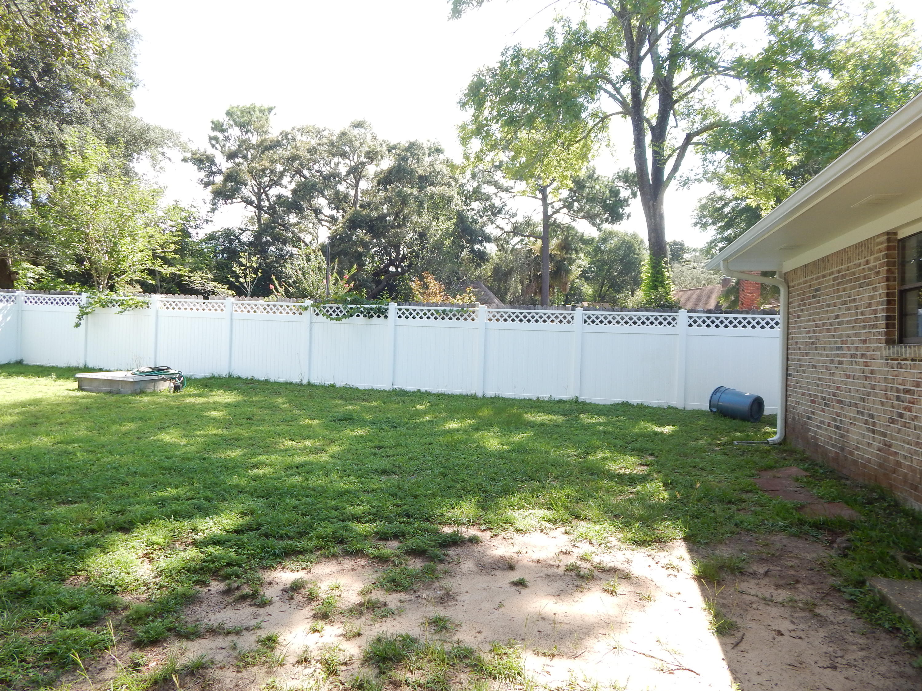 LAKE LORRAINE ESTATES - Residential