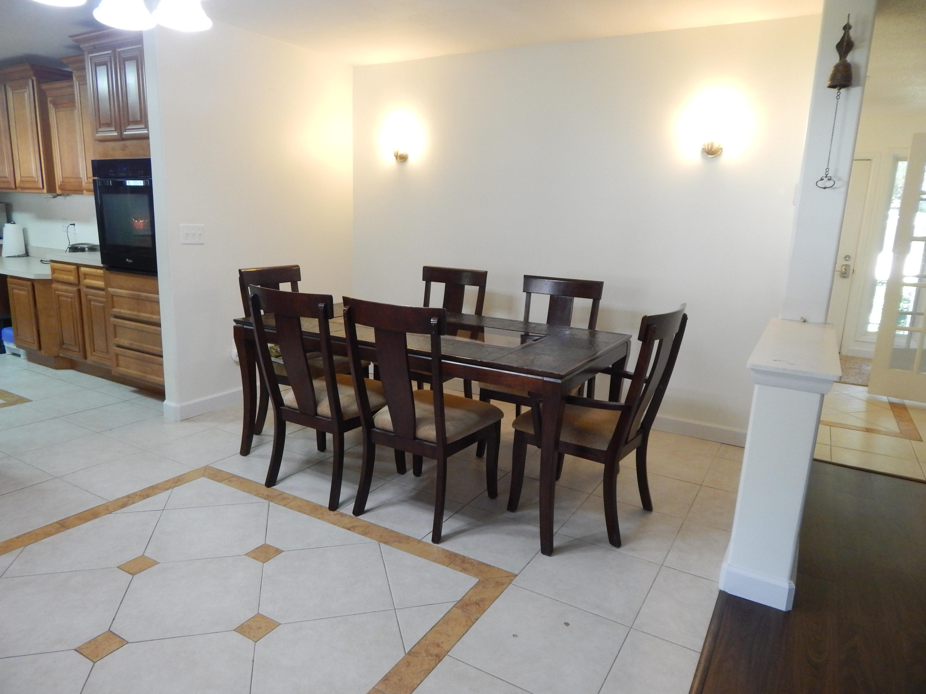 LAKE LORRAINE ESTATES - Residential