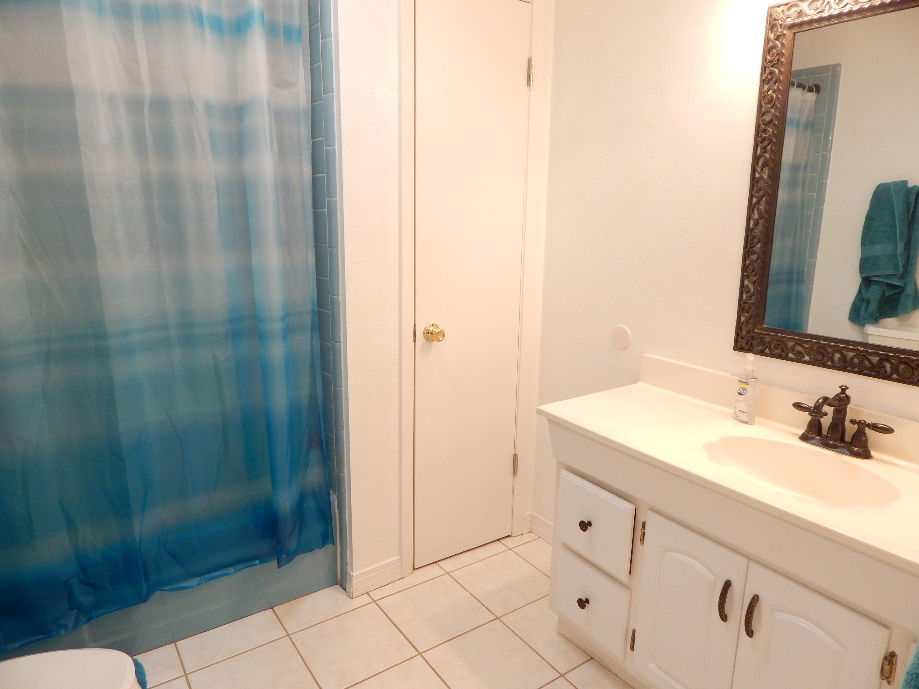 LAKE LORRAINE ESTATES - Residential