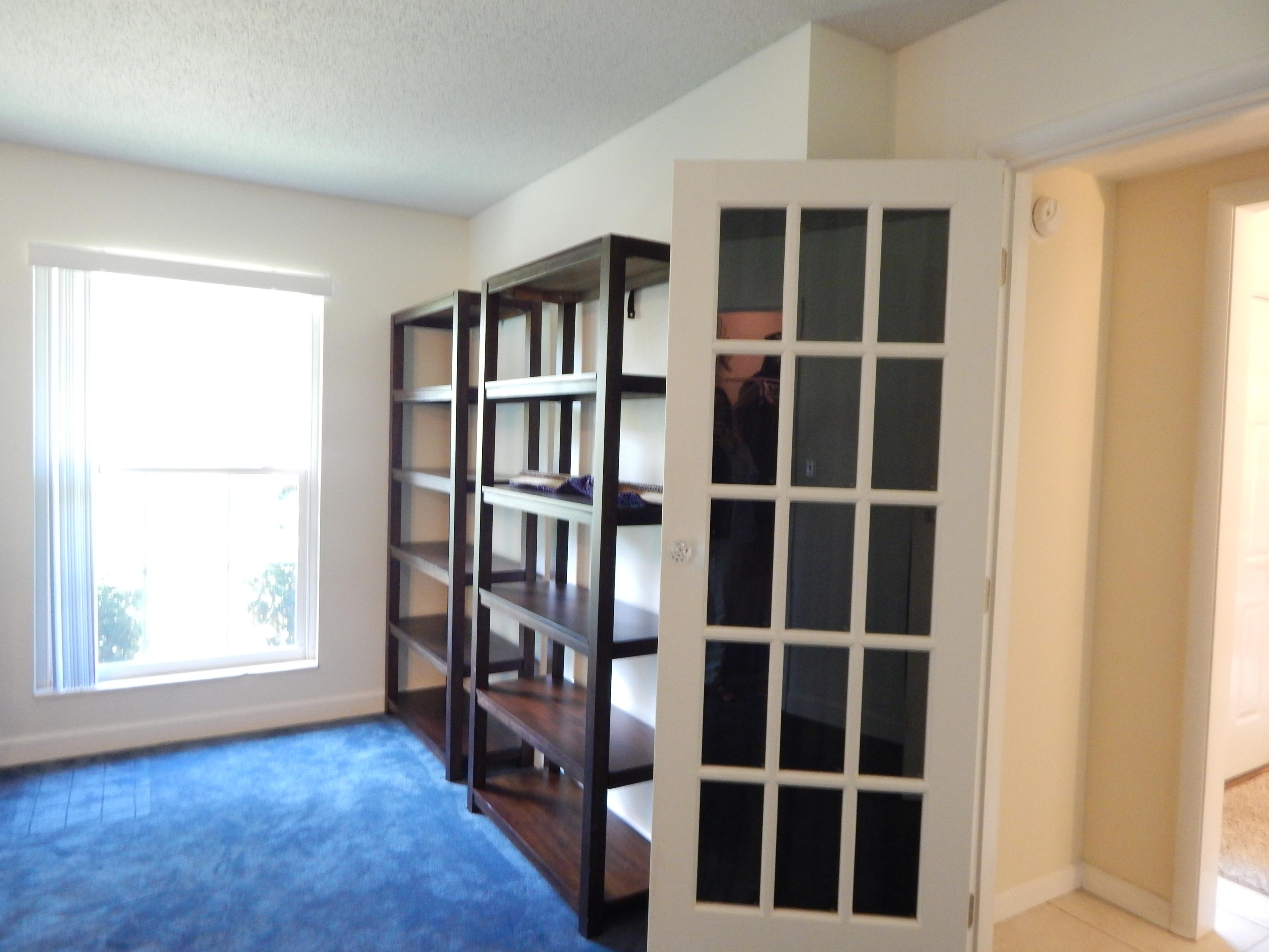 LAKE LORRAINE ESTATES - Residential