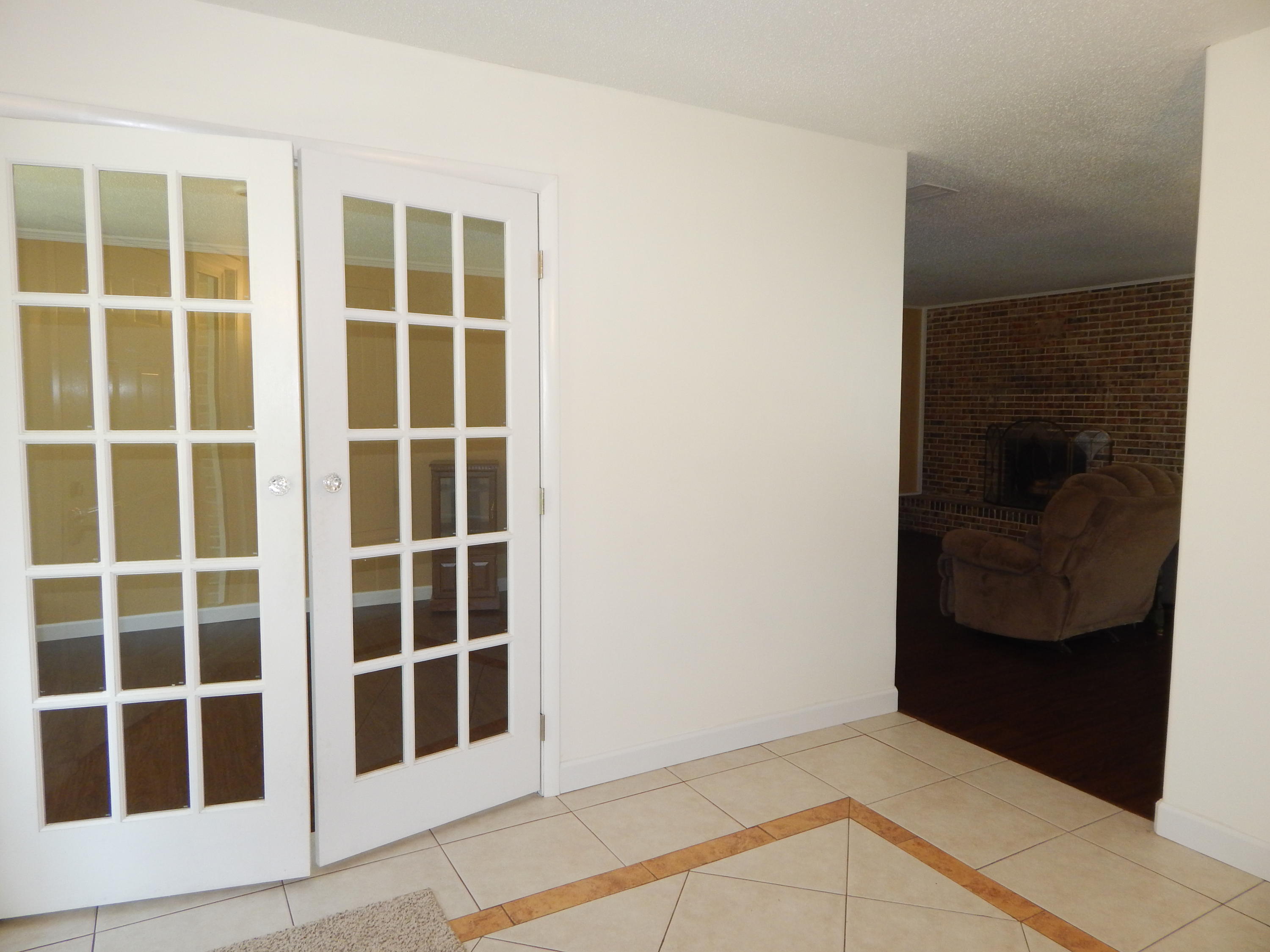 LAKE LORRAINE ESTATES - Residential