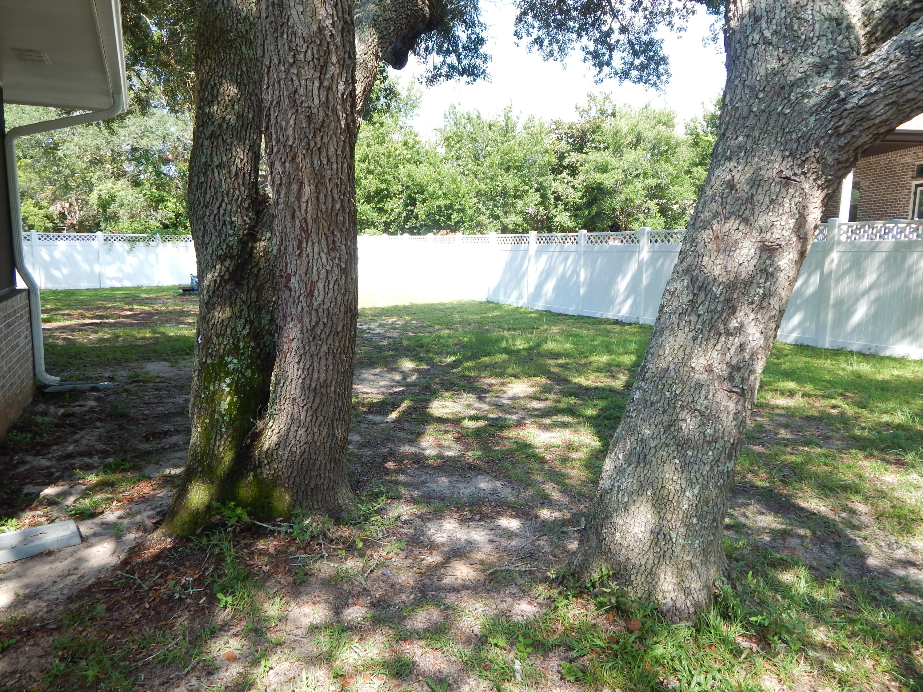 LAKE LORRAINE ESTATES - Residential