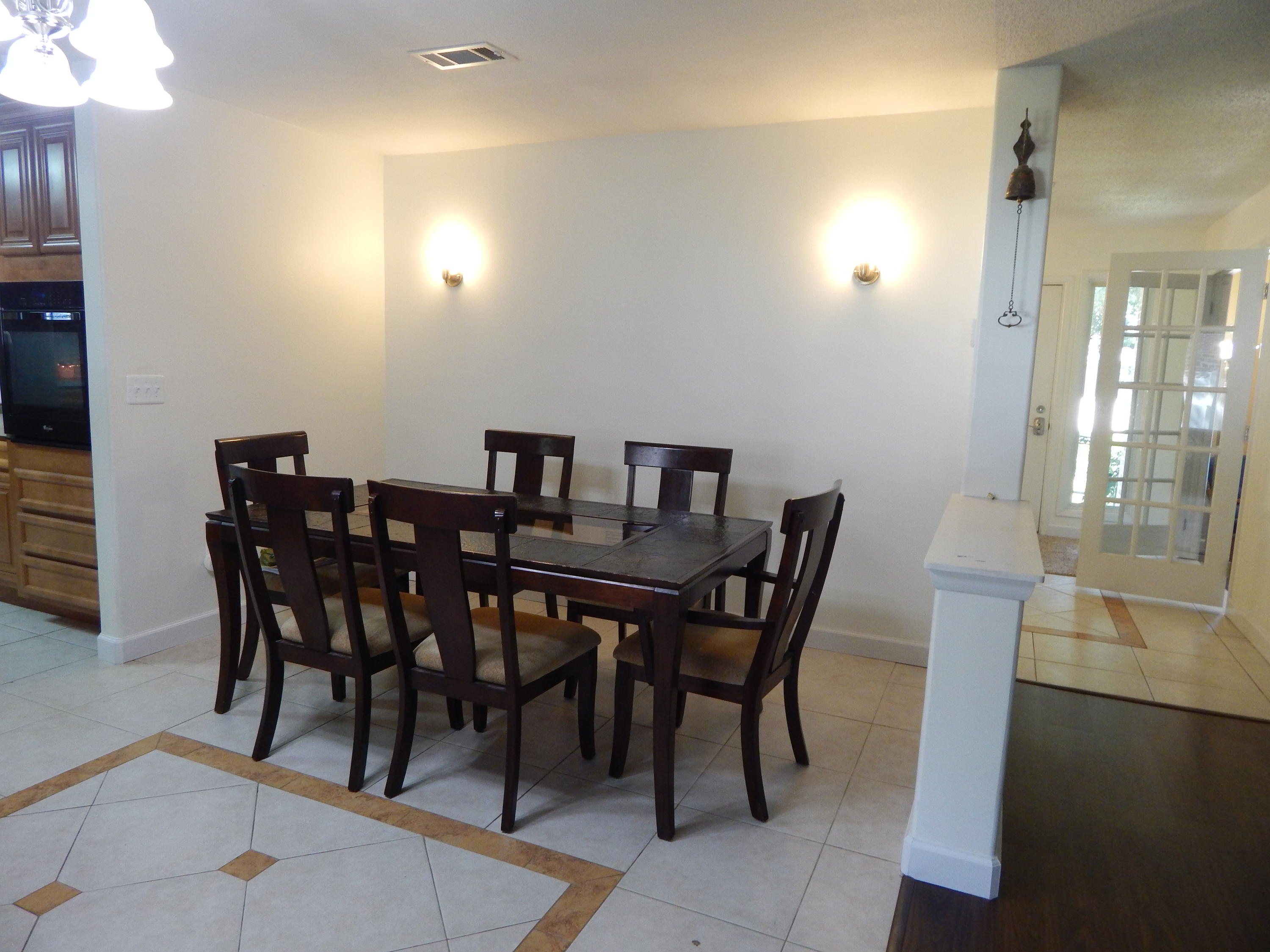 LAKE LORRAINE ESTATES - Residential