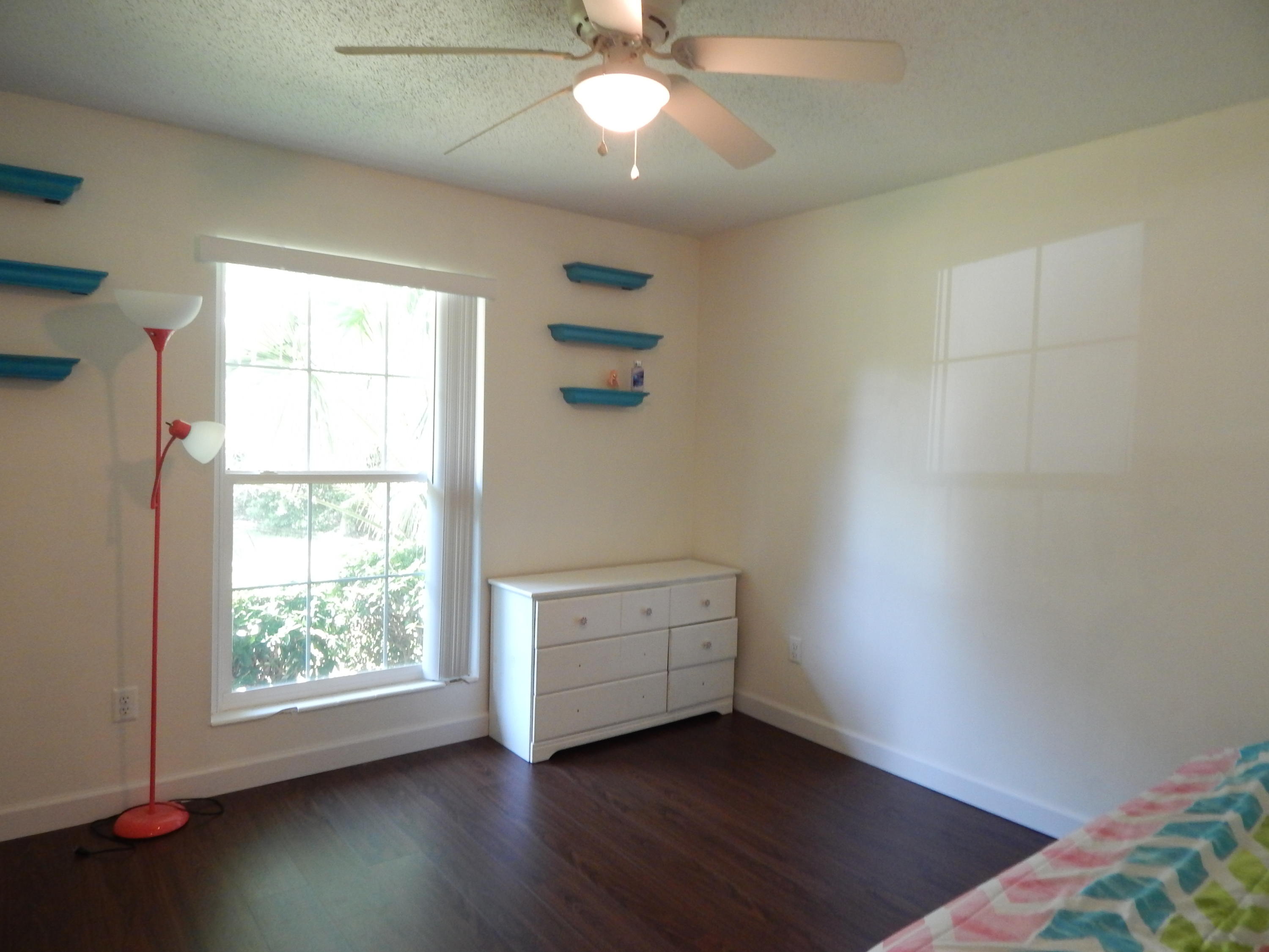 LAKE LORRAINE ESTATES - Residential