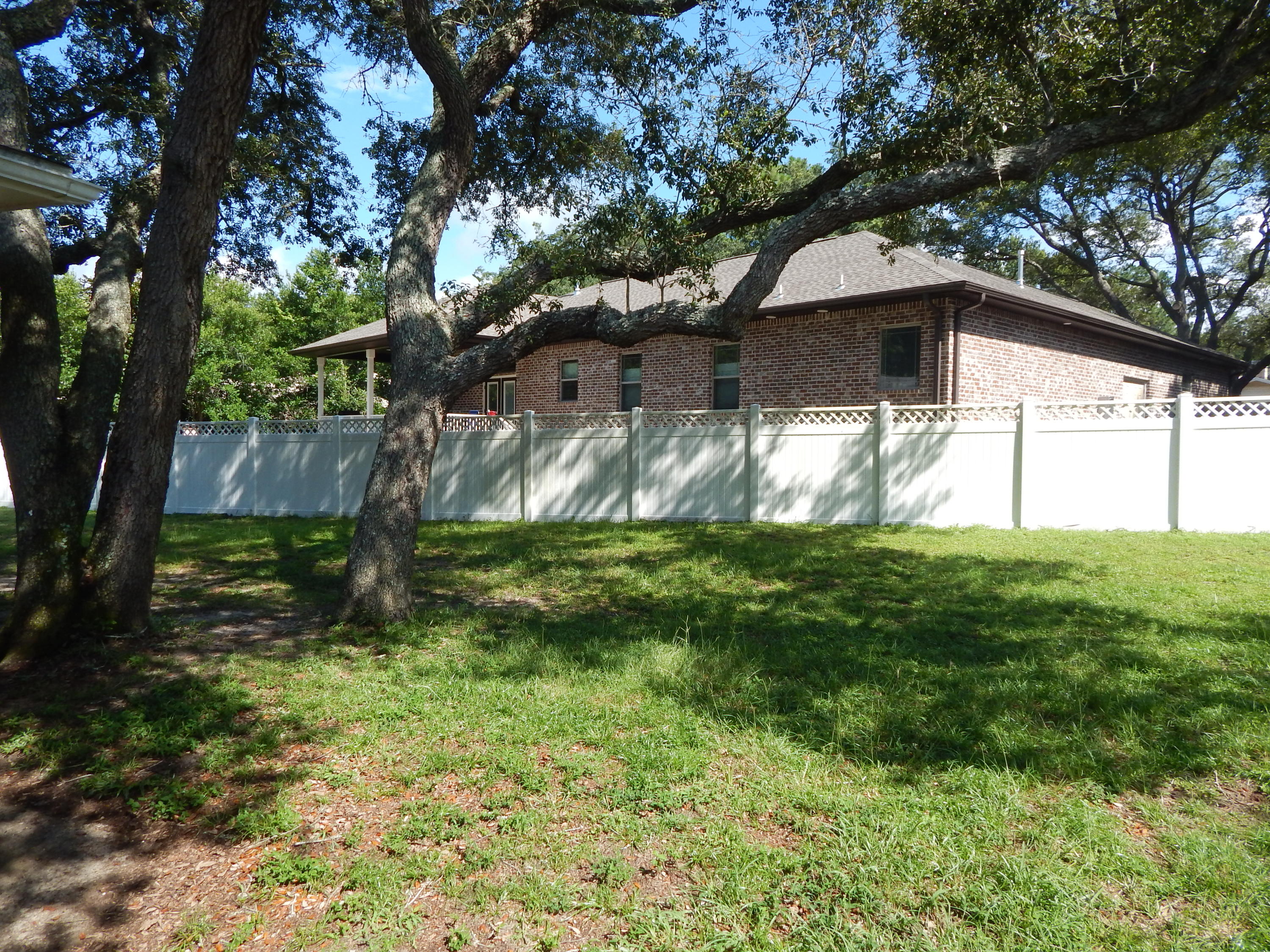 LAKE LORRAINE ESTATES - Residential