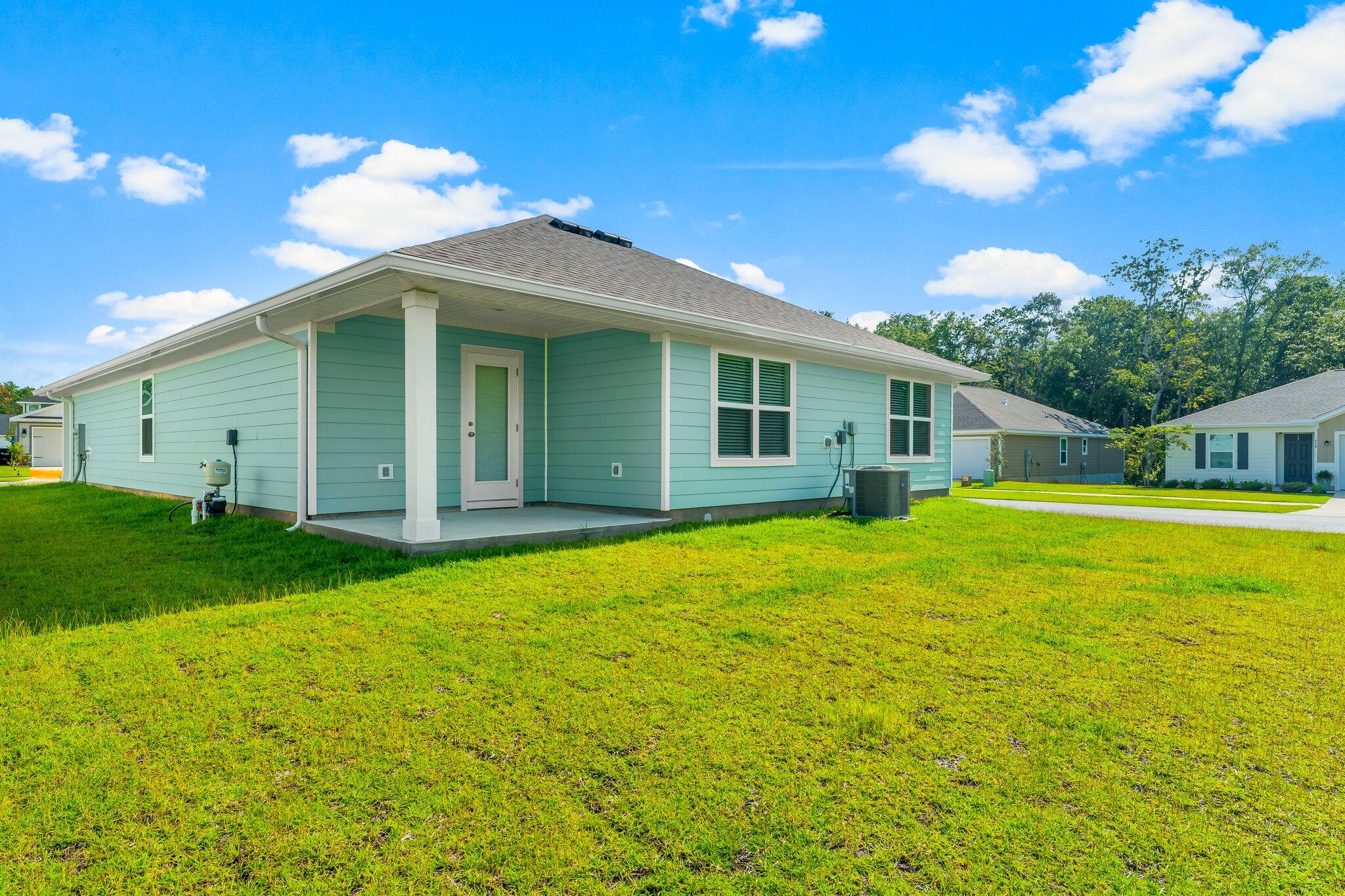 RIVERWALK PH I - Residential Lease