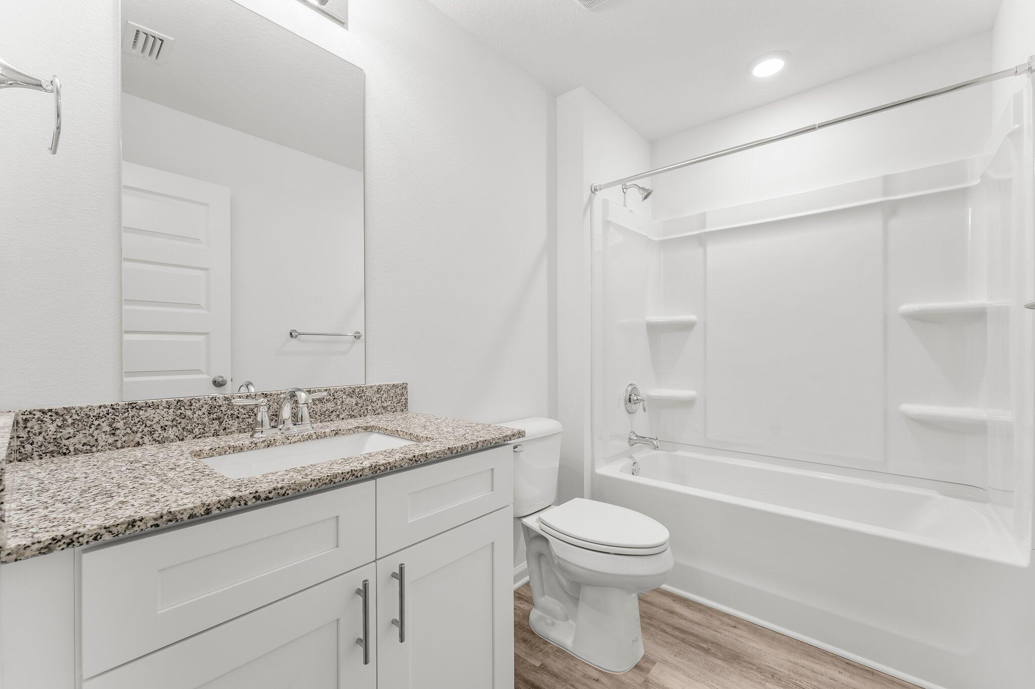 RIVERWALK PH I - Residential Lease