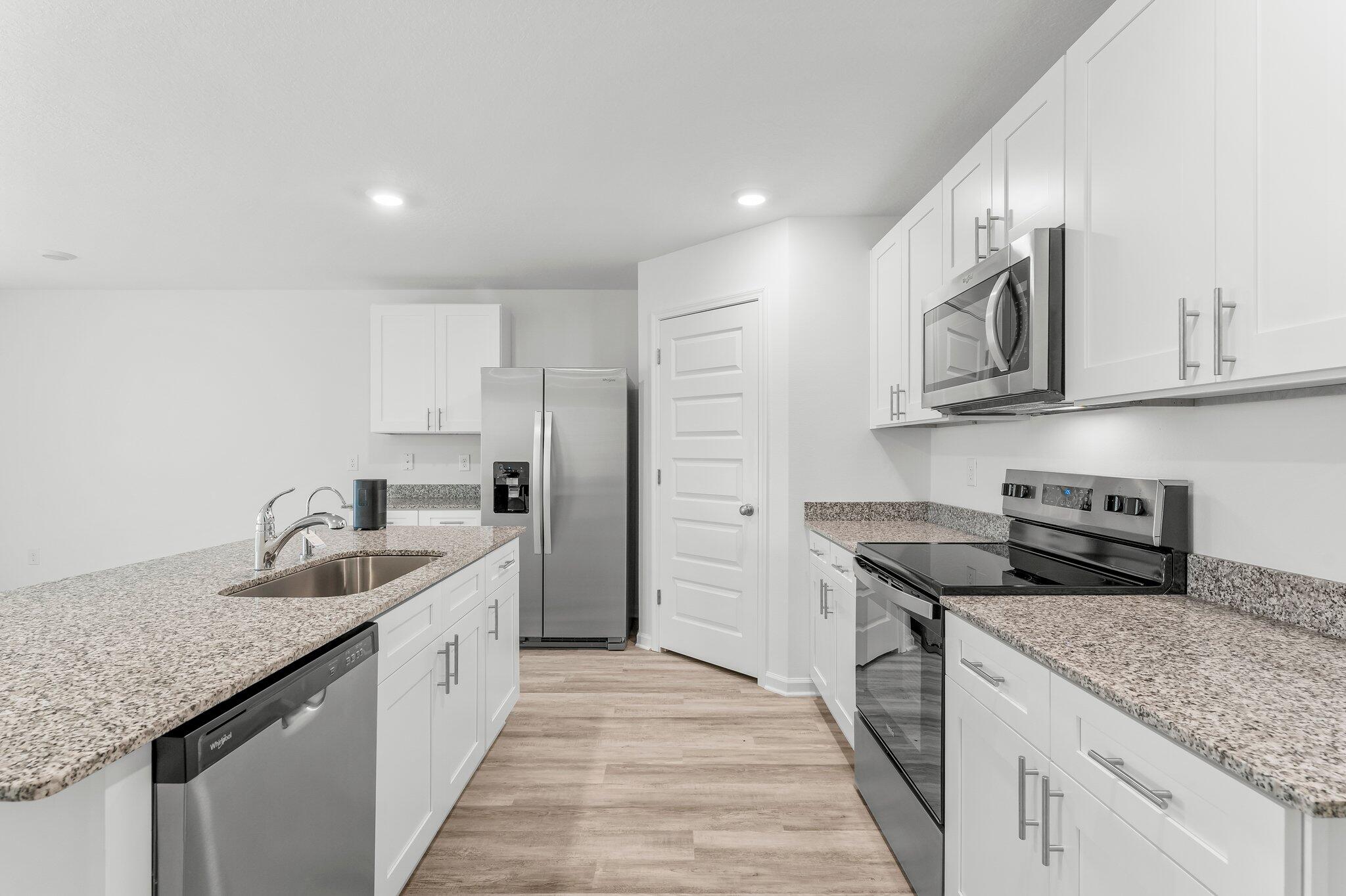 RIVERWALK PH I - Residential Lease