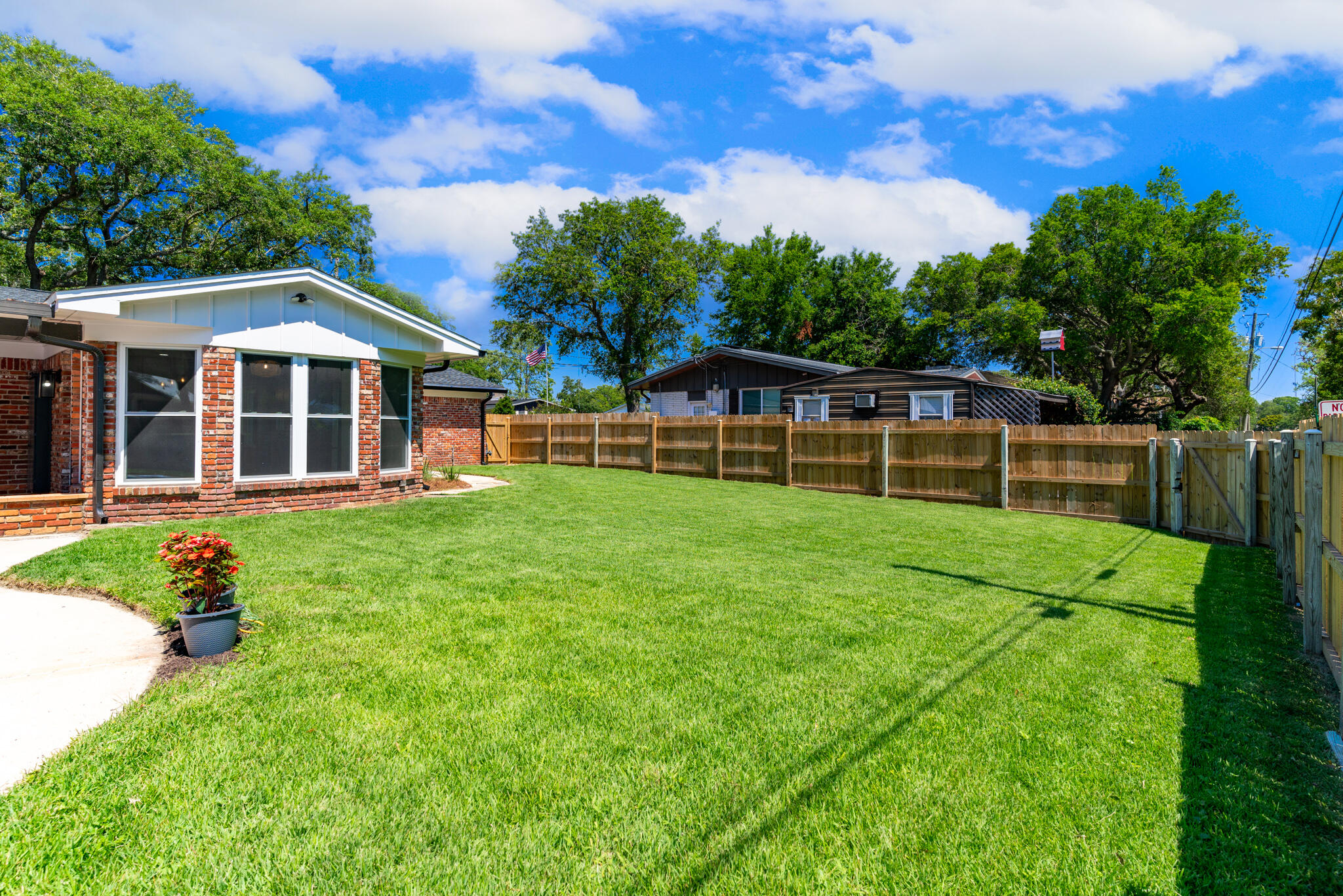 BAYOU WOODS 3RD ADDN - Residential