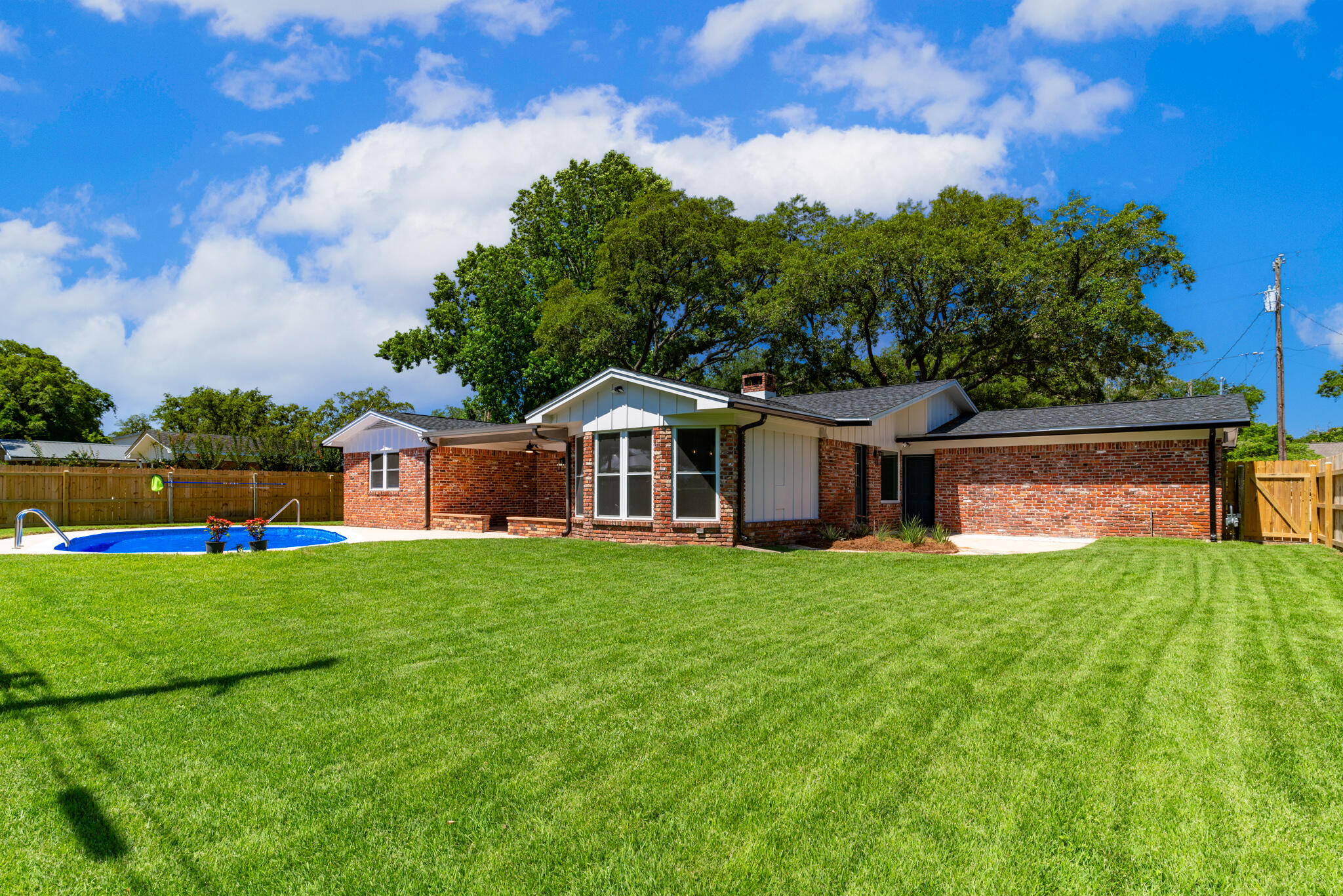 BAYOU WOODS 3RD ADDN - Residential