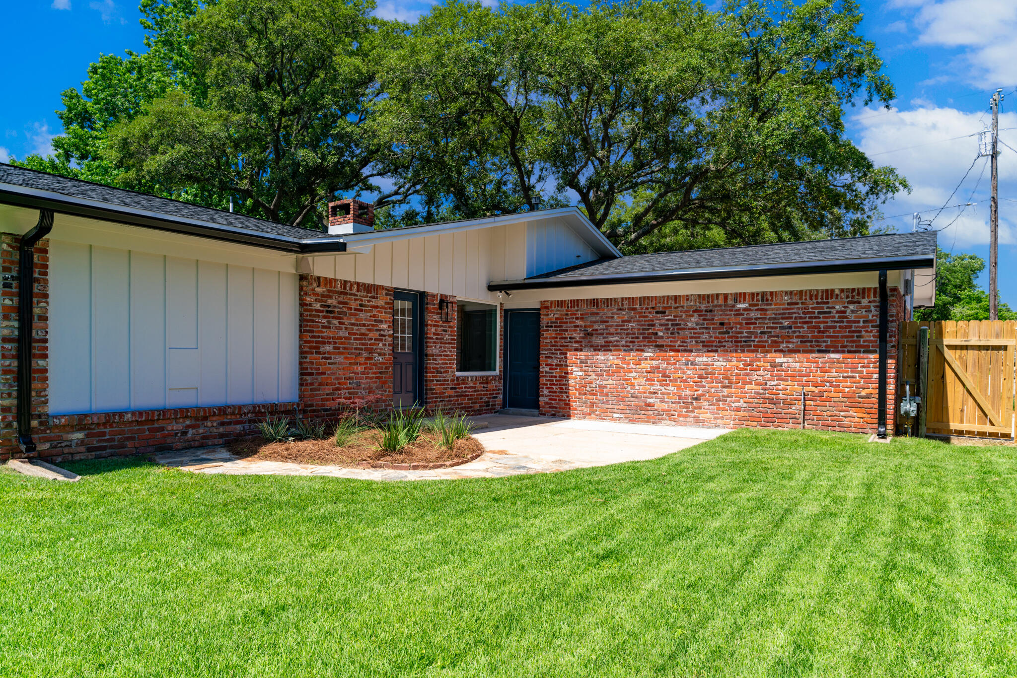 BAYOU WOODS 3RD ADDN - Residential