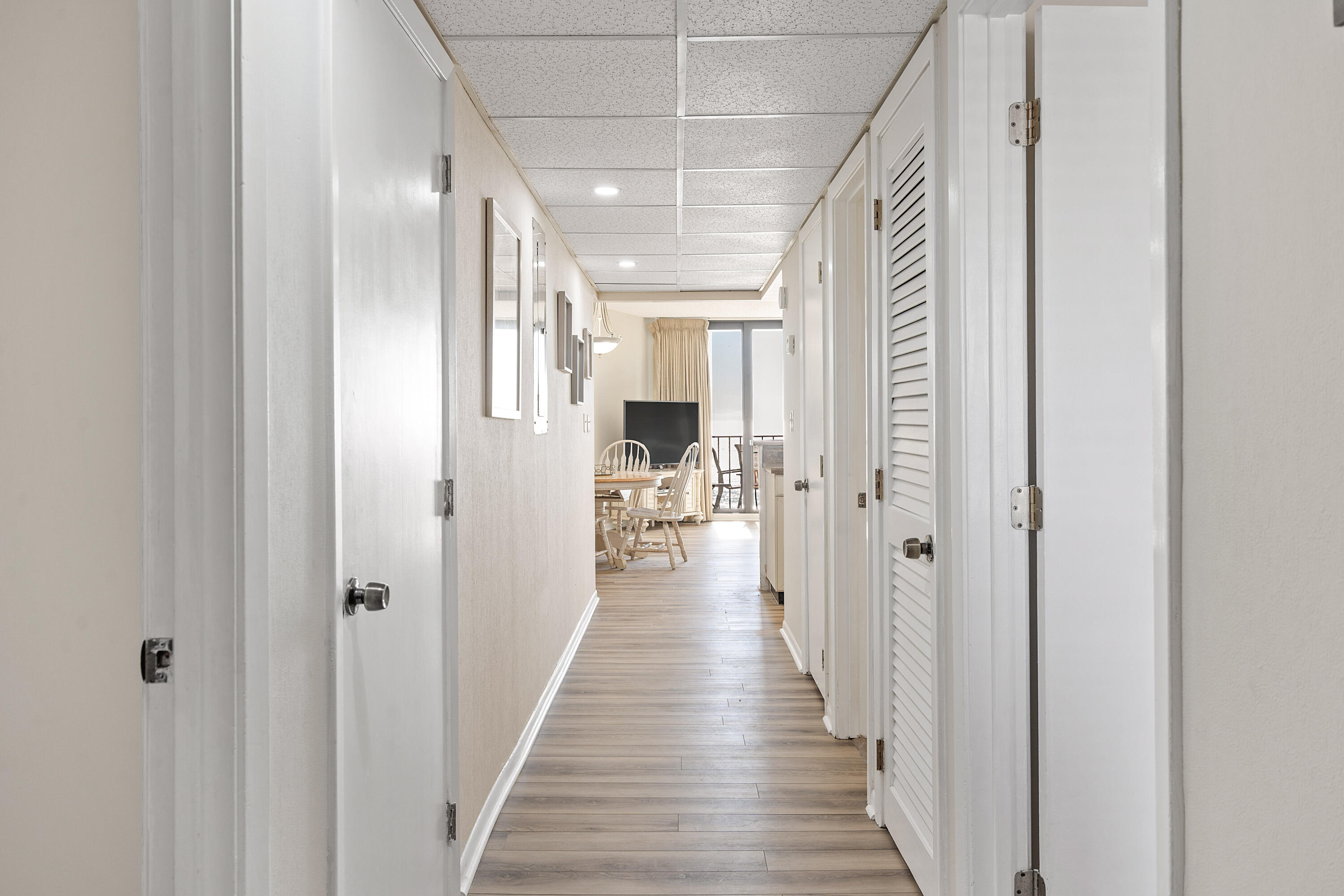 EDGEWATER TOWER 1 - Residential