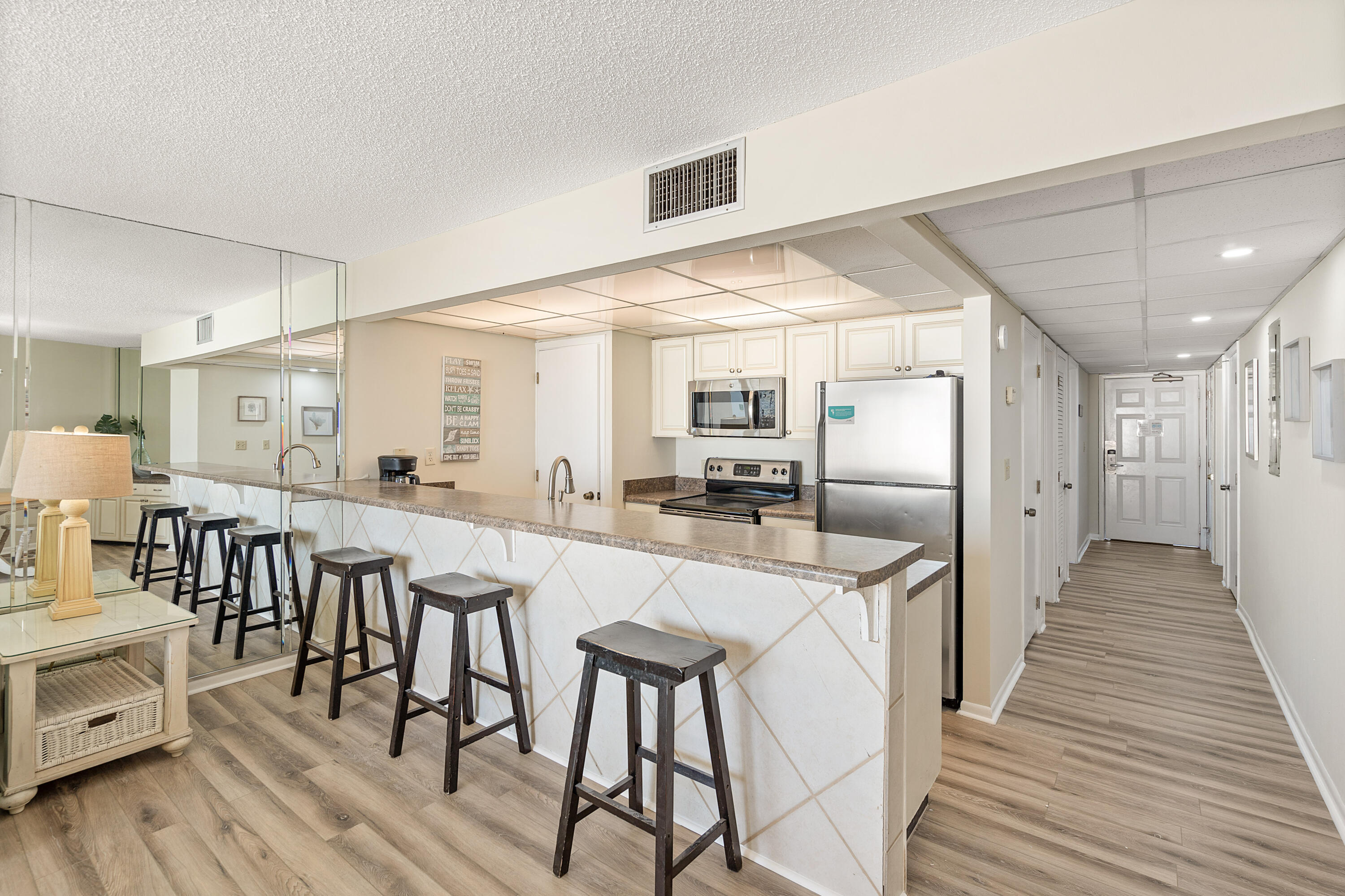 EDGEWATER TOWER 1 - Residential