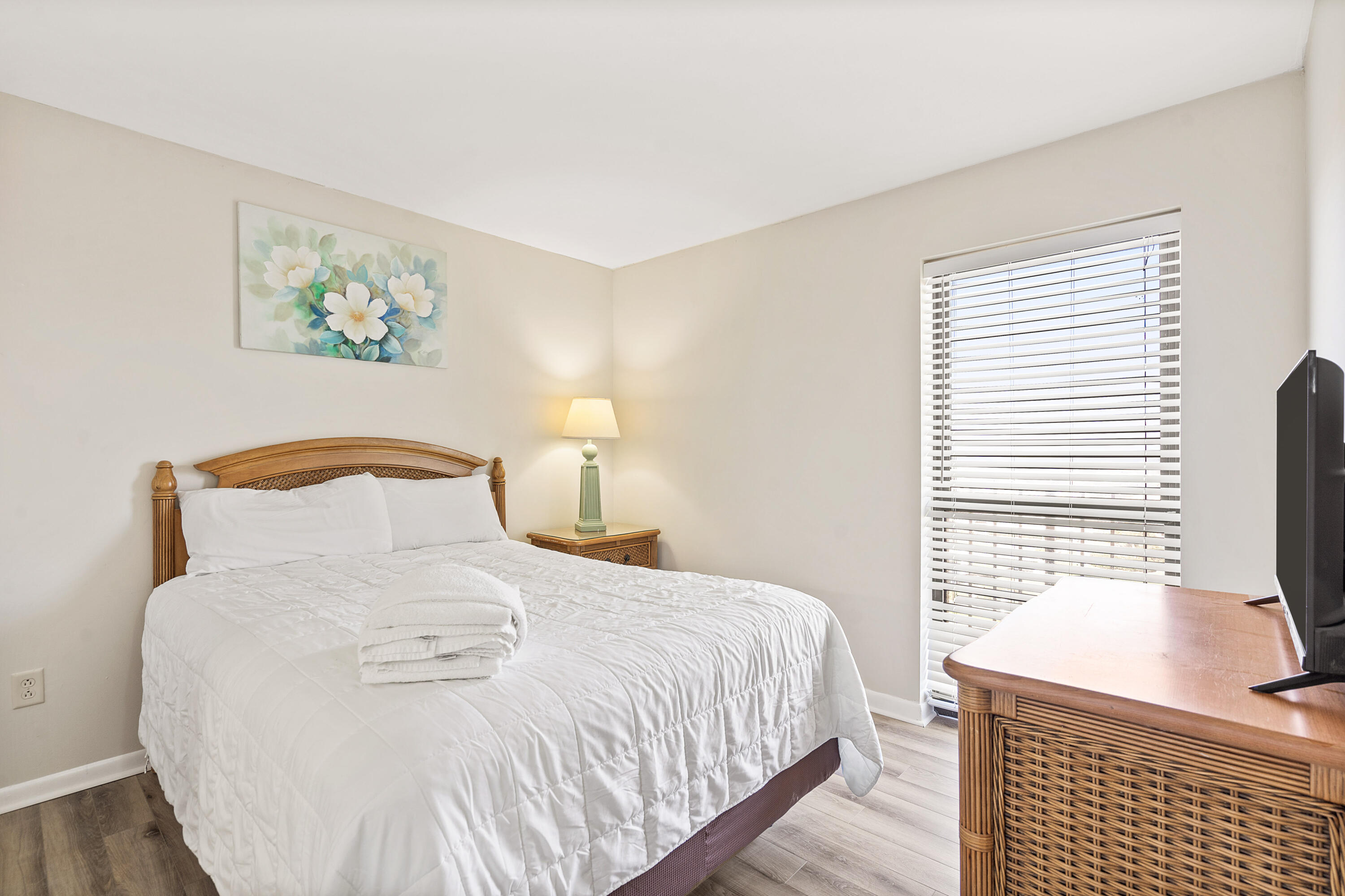 EDGEWATER TOWER 1 - Residential