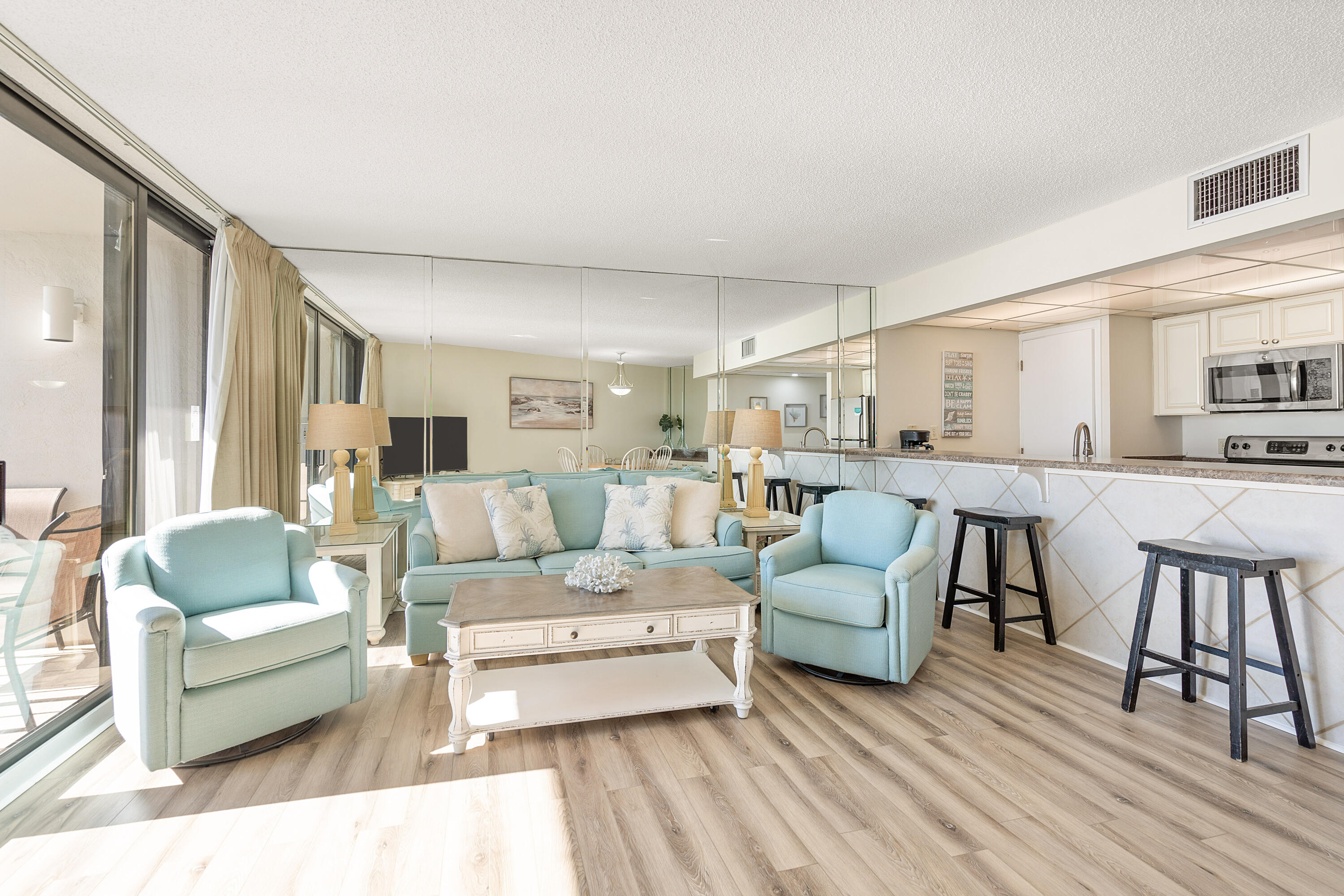 EDGEWATER TOWER 1 - Residential