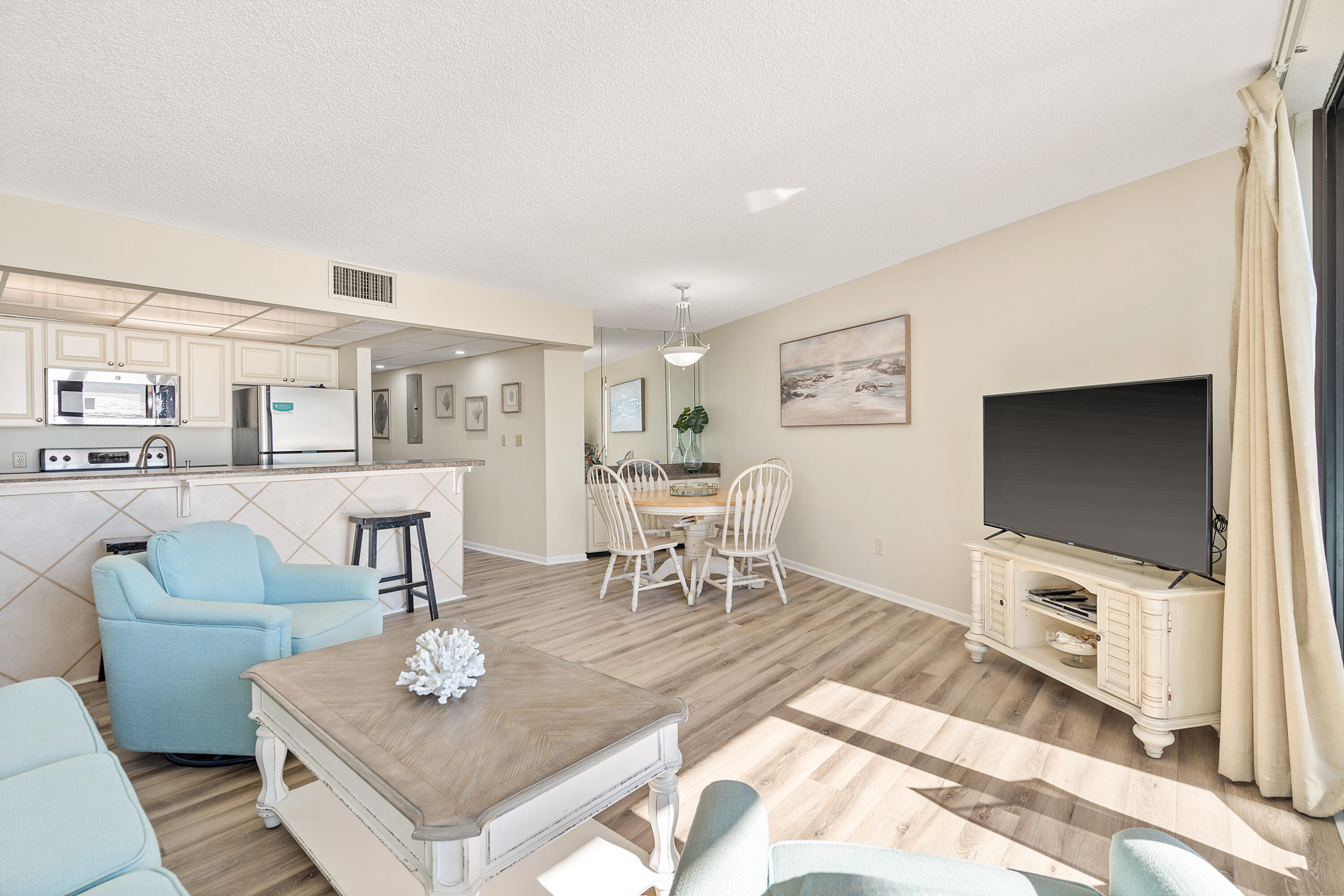 EDGEWATER TOWER 1 - Residential