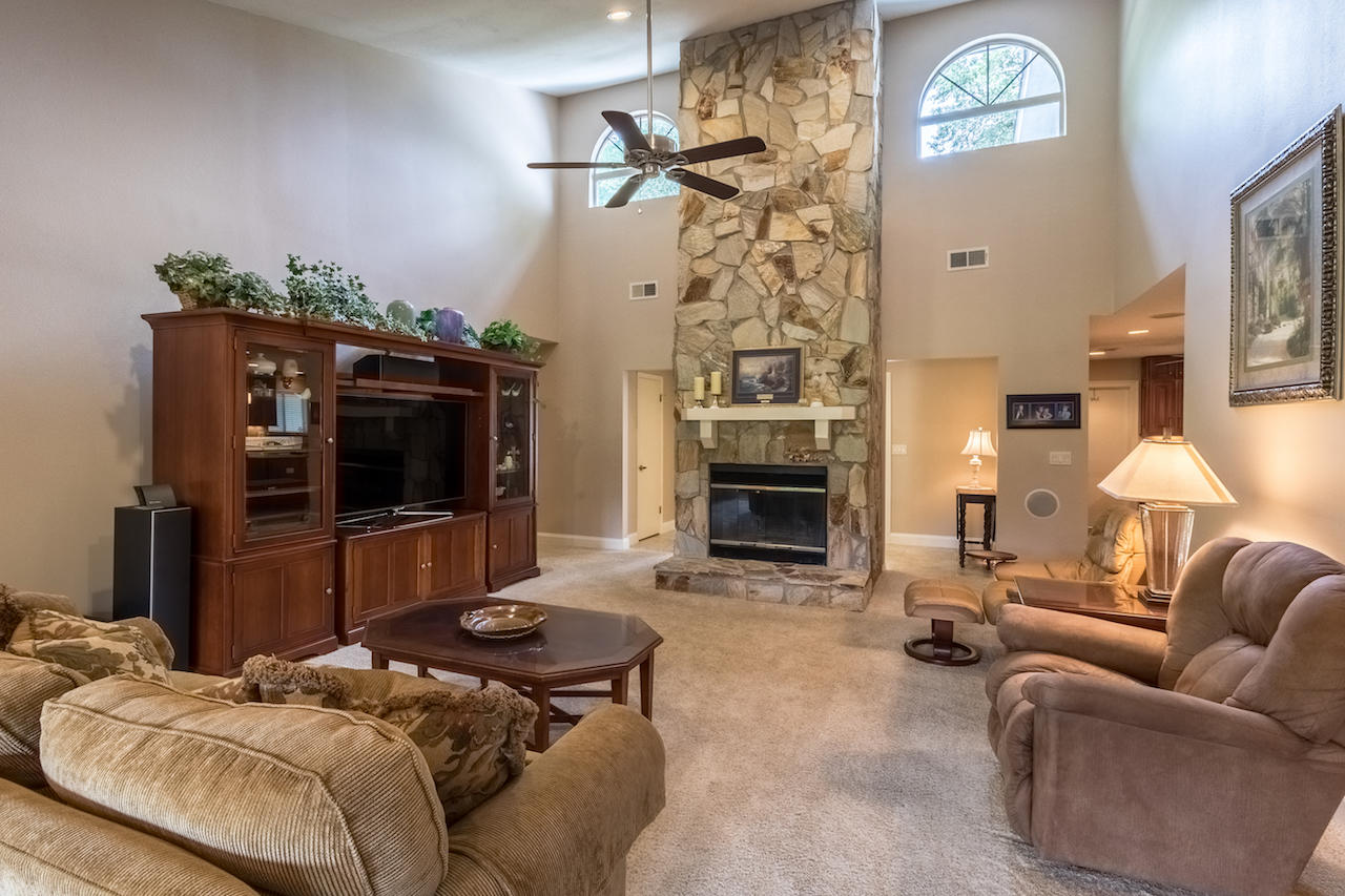 ROCKY BAYOU COUNTRY CLUB ESTATES 1 - Residential