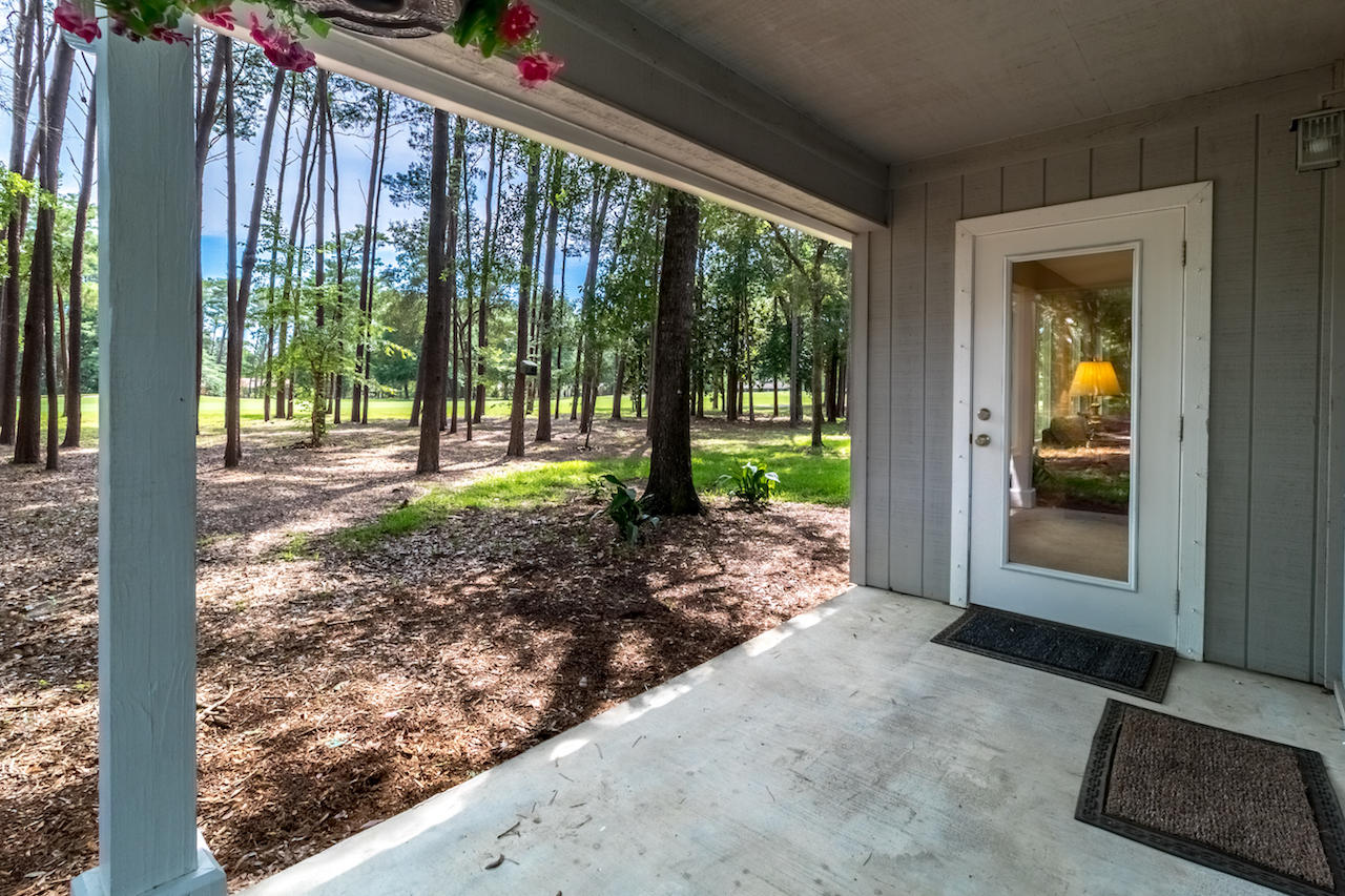 ROCKY BAYOU COUNTRY CLUB ESTATES 1 - Residential