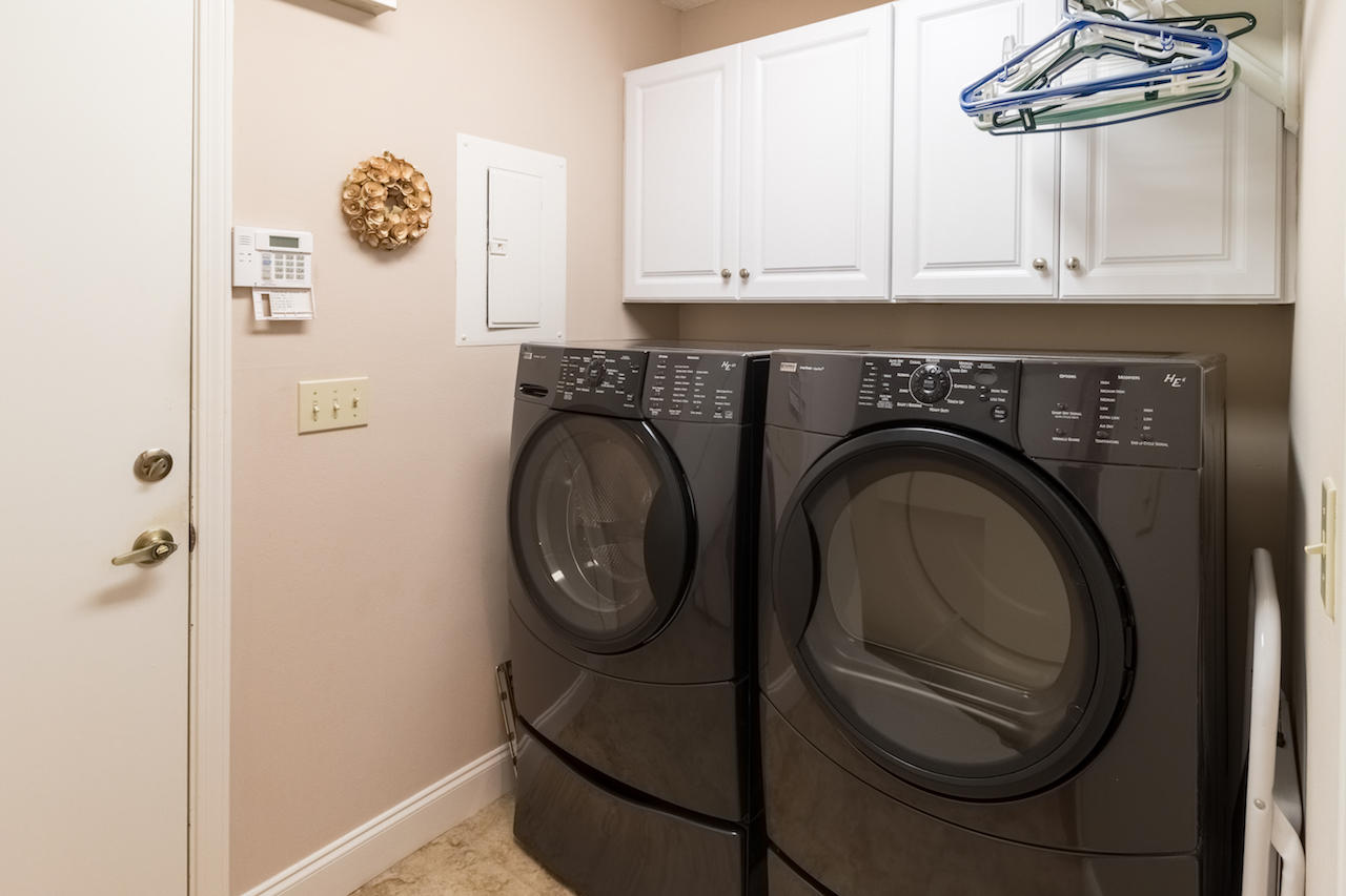 ROCKY BAYOU COUNTRY CLUB ESTATES 1 - Residential