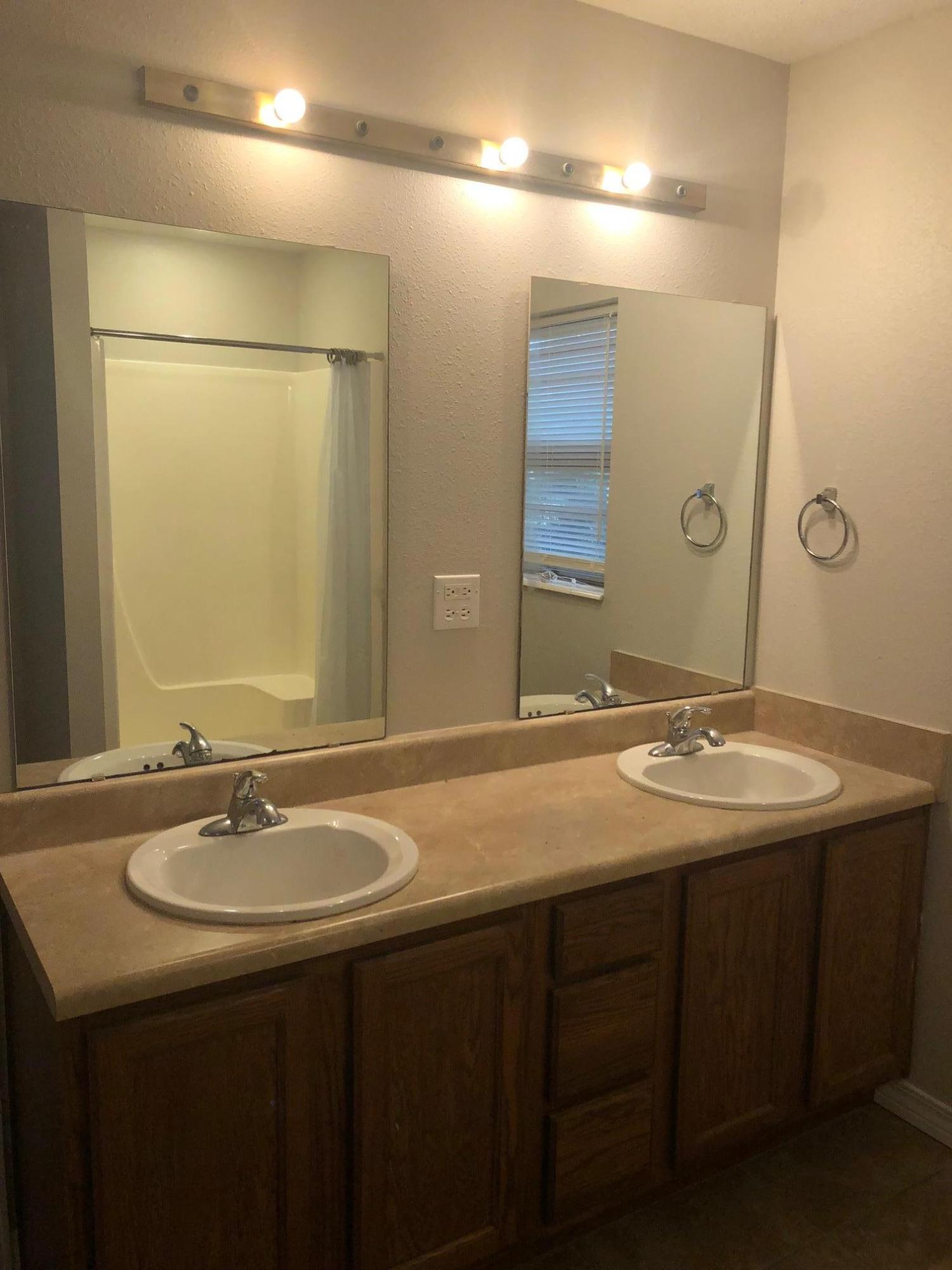 HIGHLAND PARK - Residential Lease