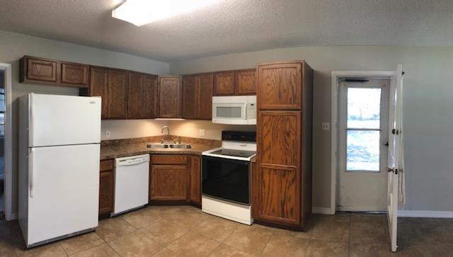 HIGHLAND PARK - Residential Lease
