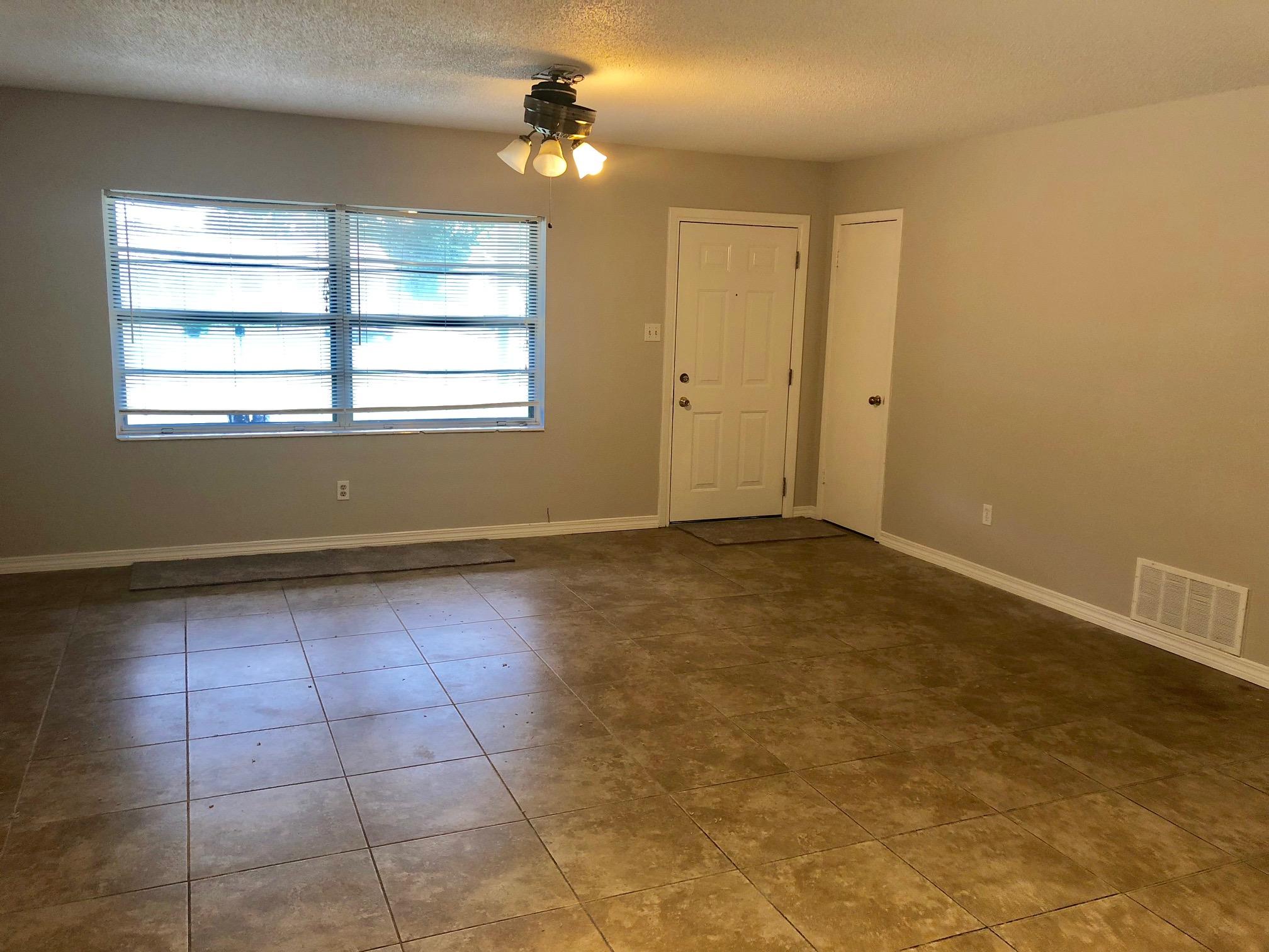 HIGHLAND PARK - Residential Lease