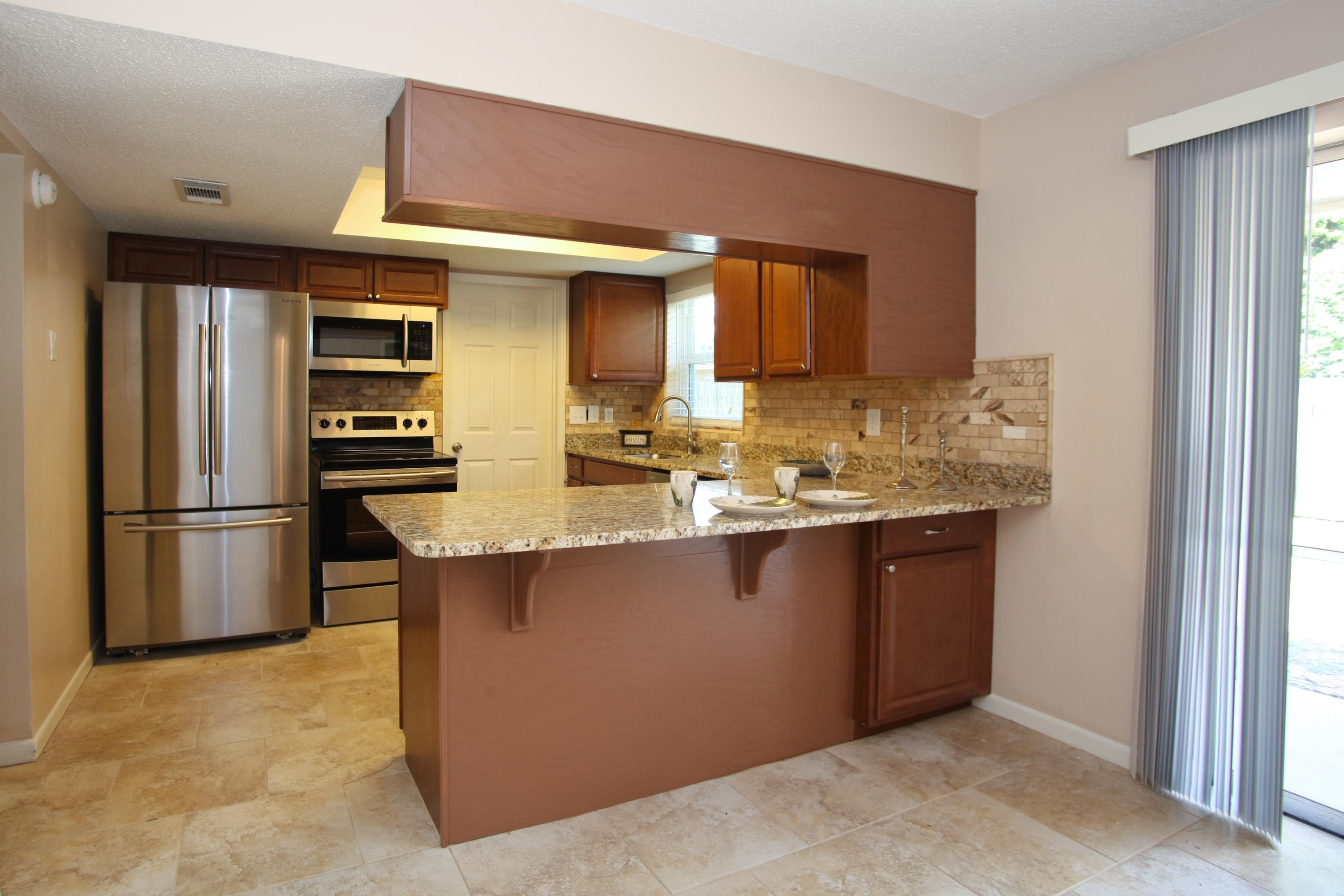 OAK TREE PARK - Residential