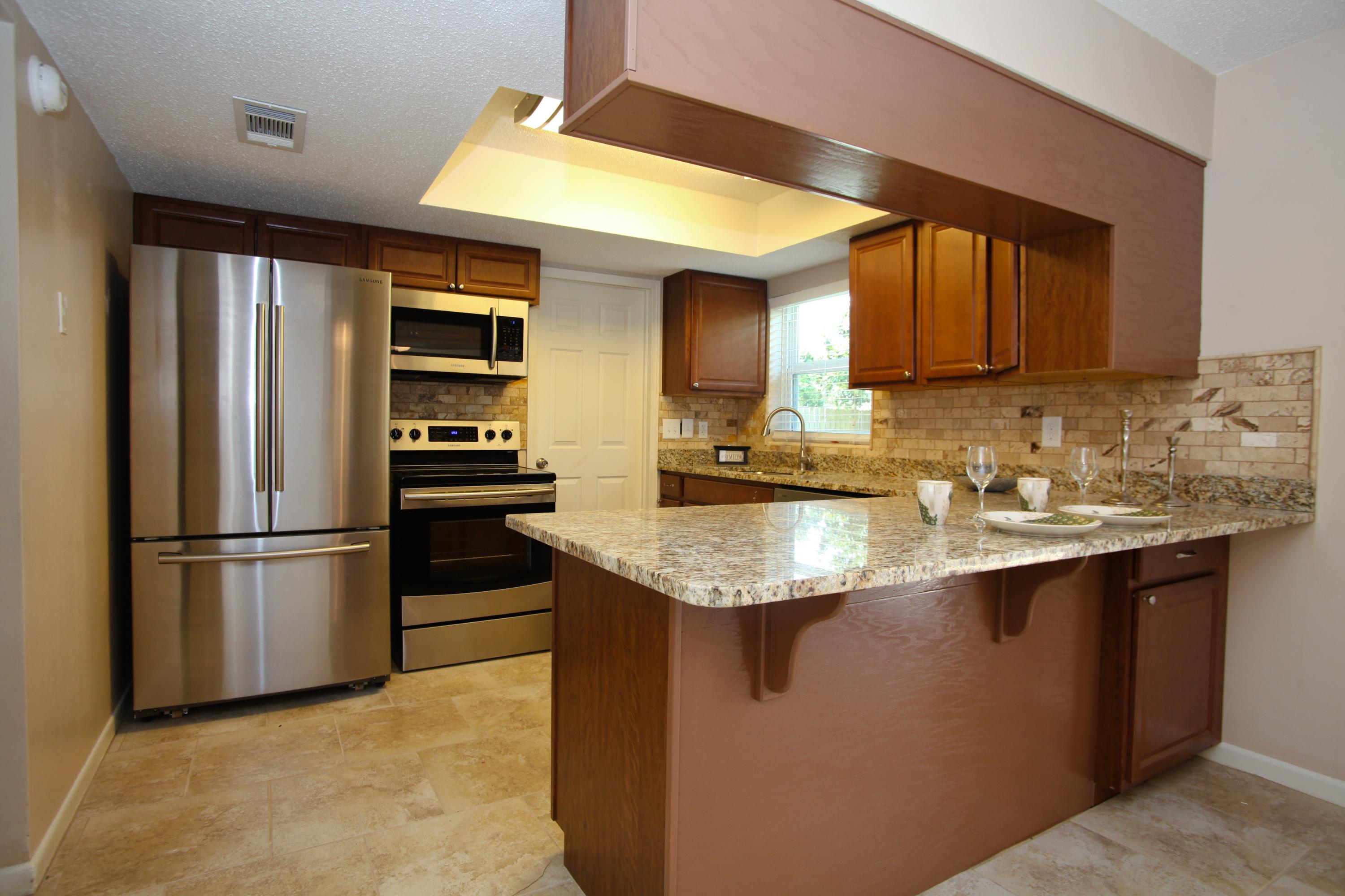 OAK TREE PARK - Residential