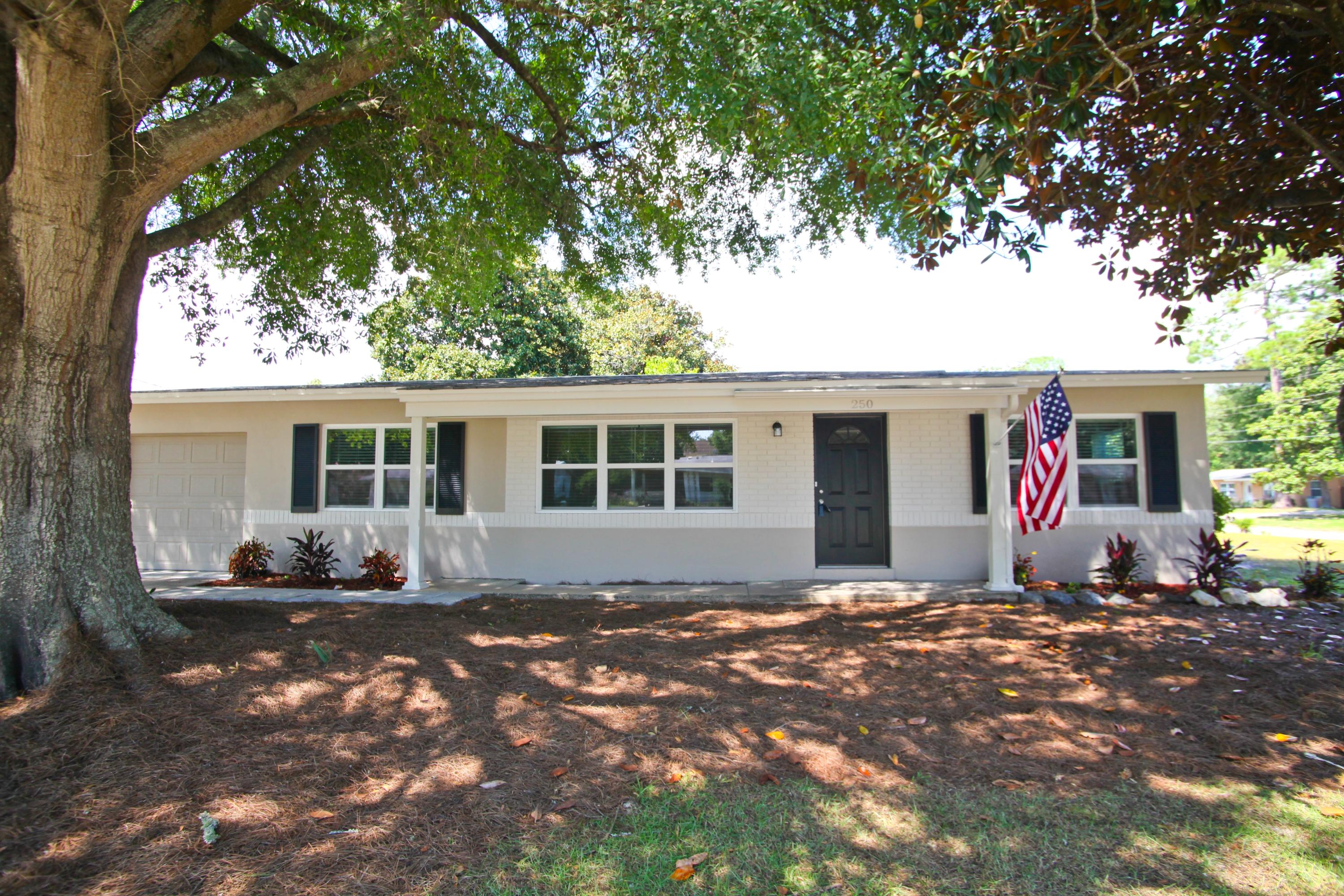 OAK TREE PARK - Residential