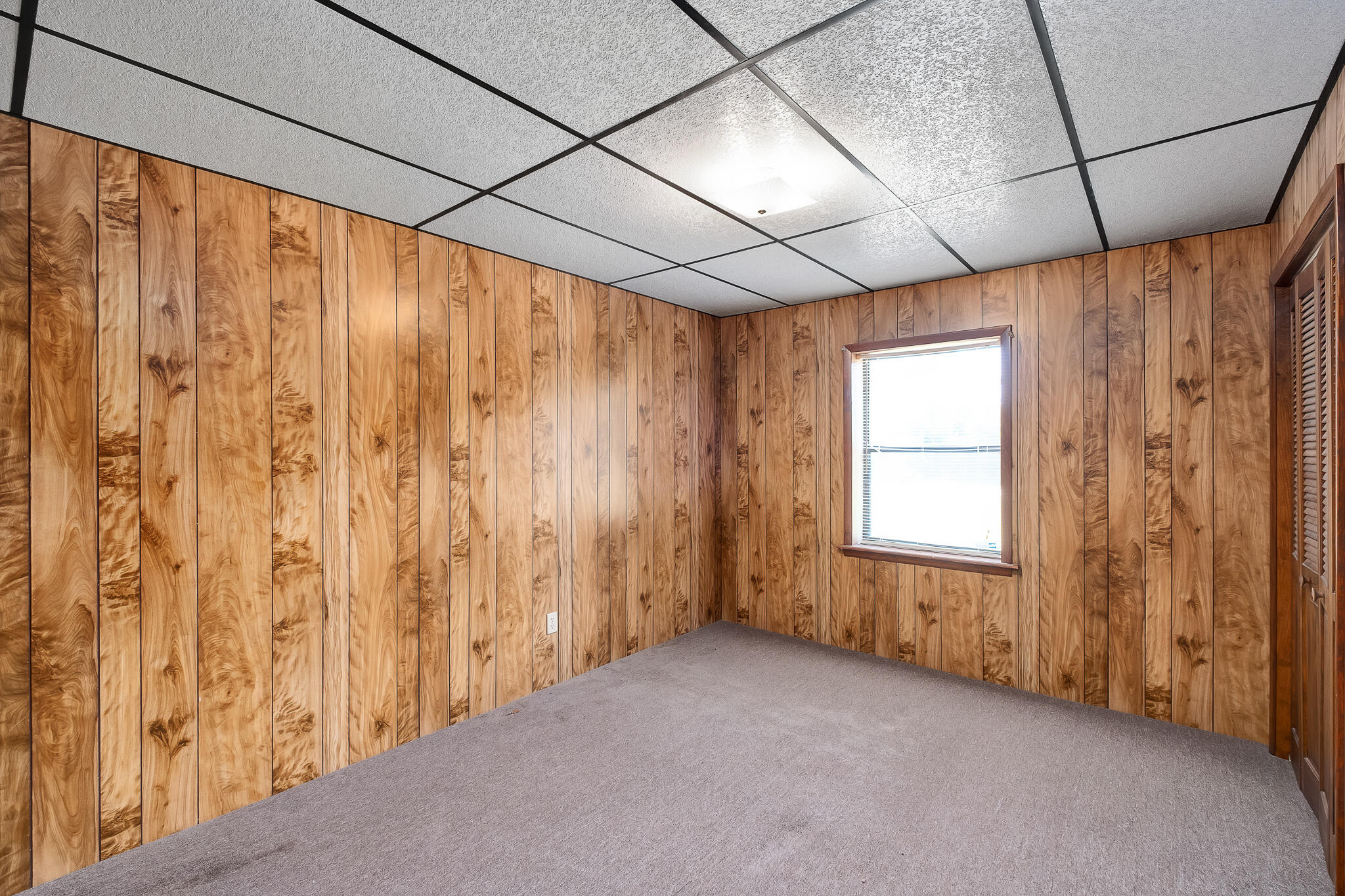 LAKE SHORE ESTATES - Residential