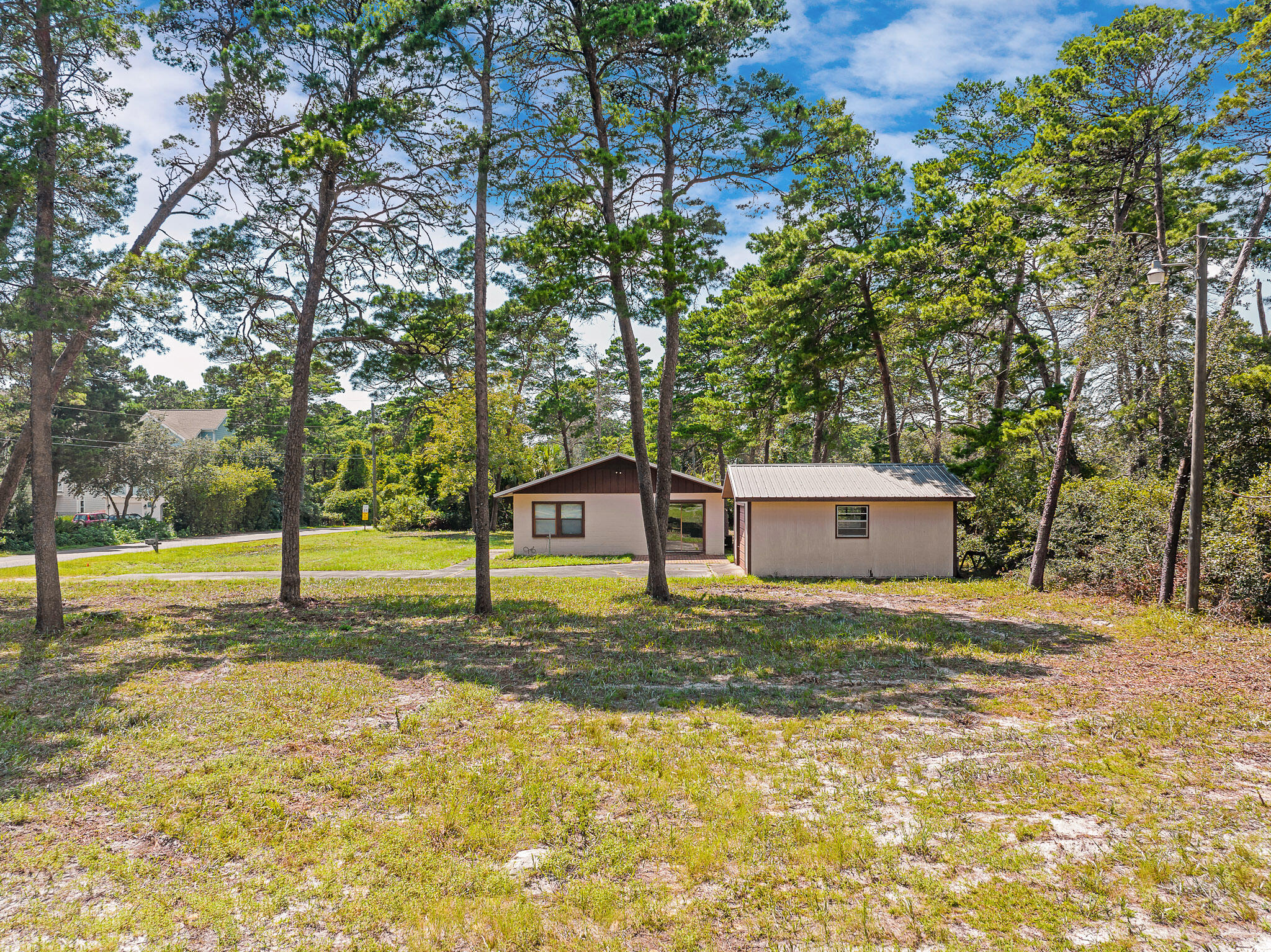 LAKE SHORE ESTATES - Residential
