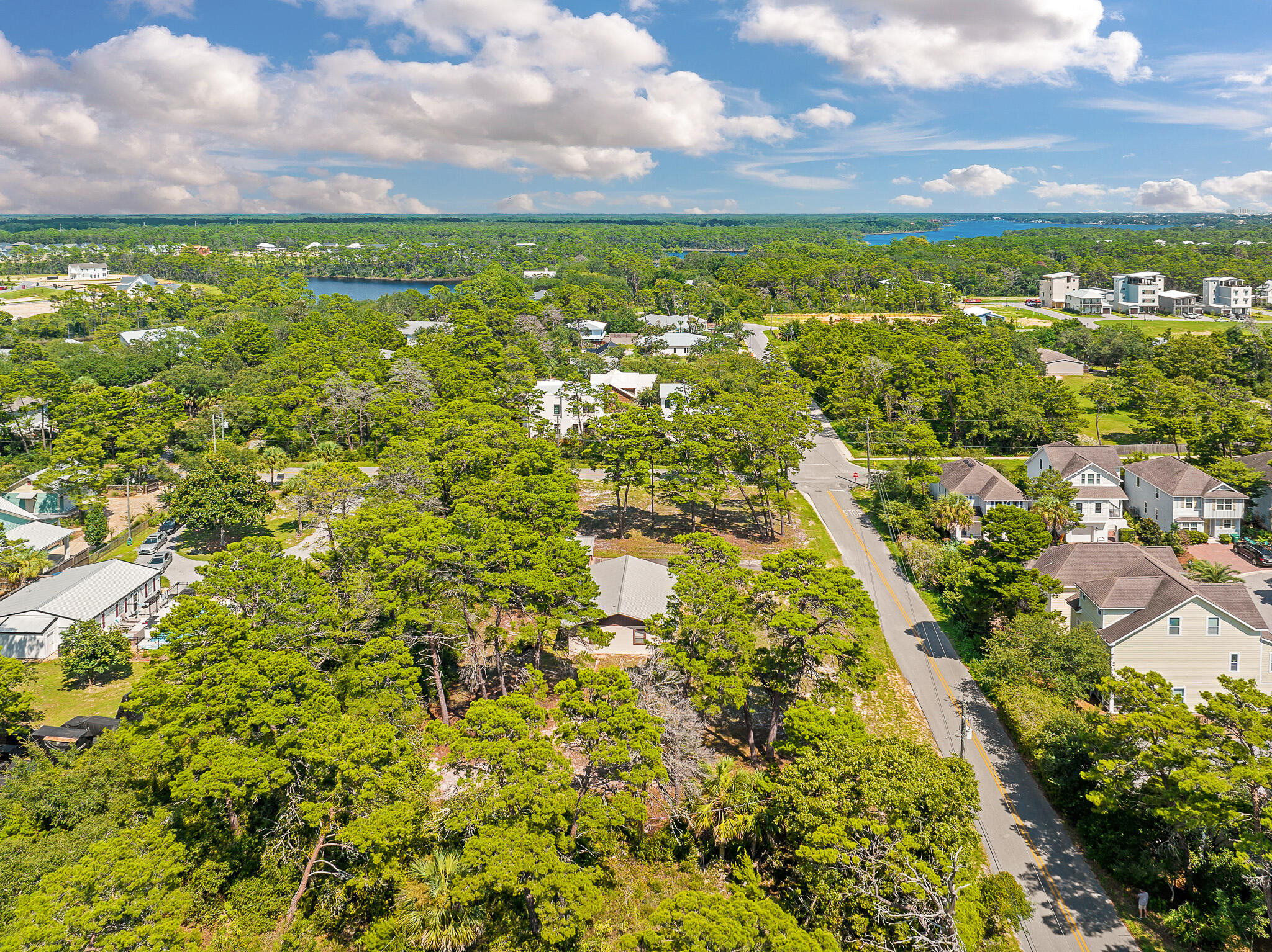 LAKE SHORE ESTATES - Residential