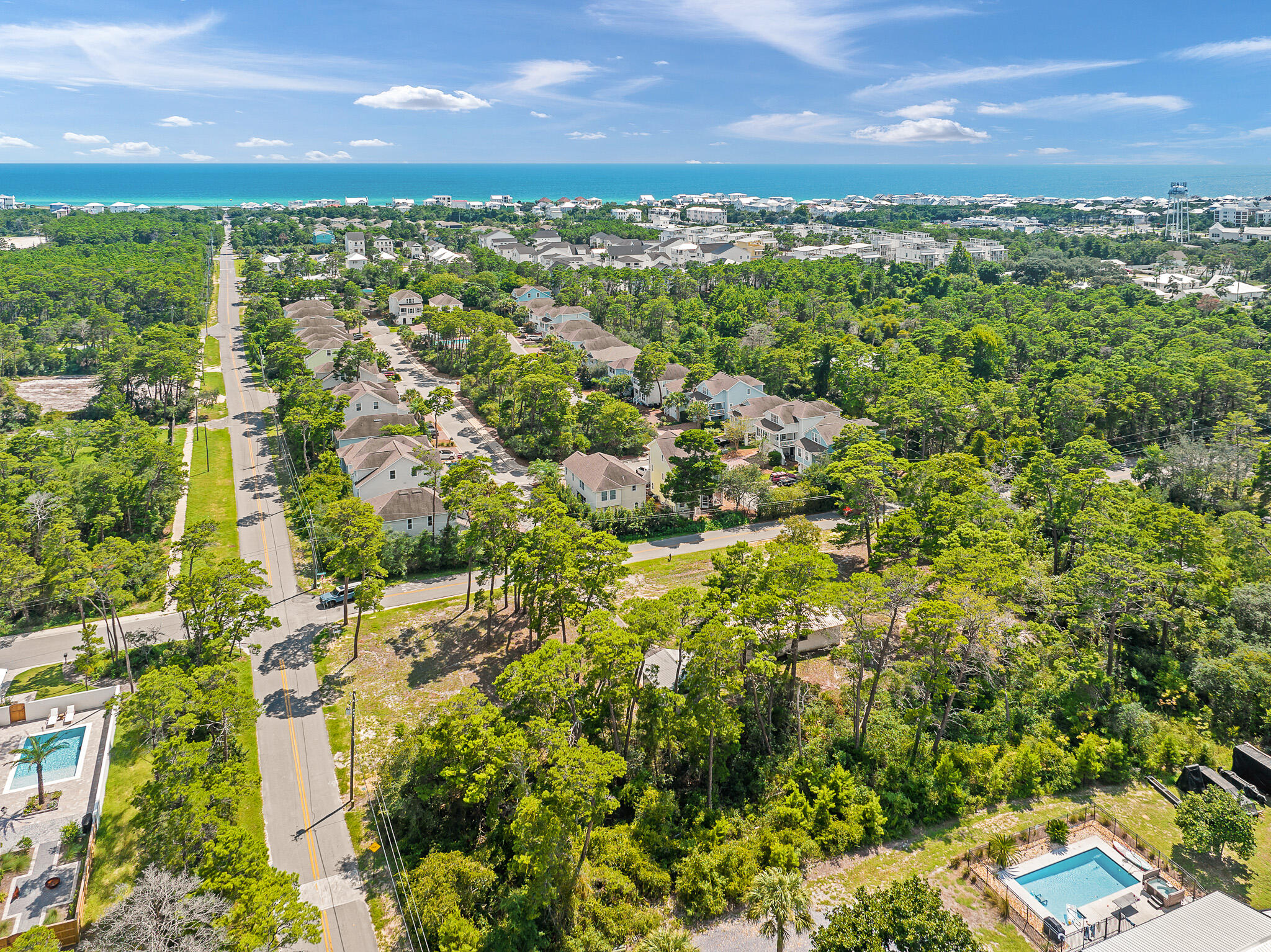 LAKE SHORE ESTATES - Residential