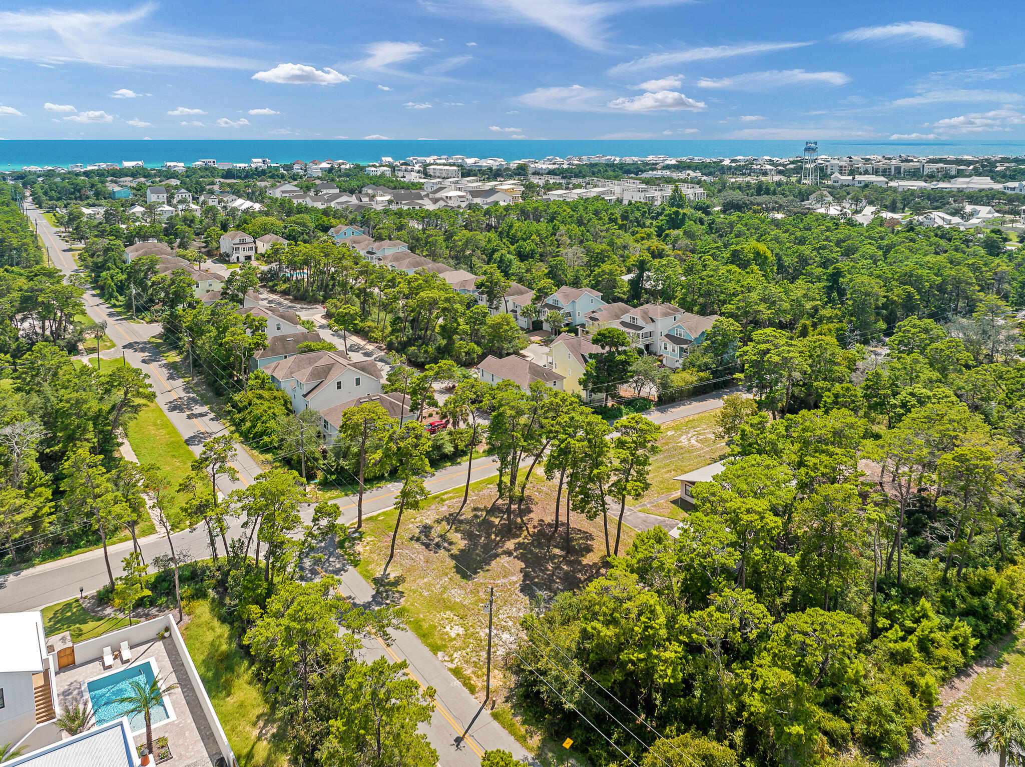 LAKE SHORE ESTATES - Residential