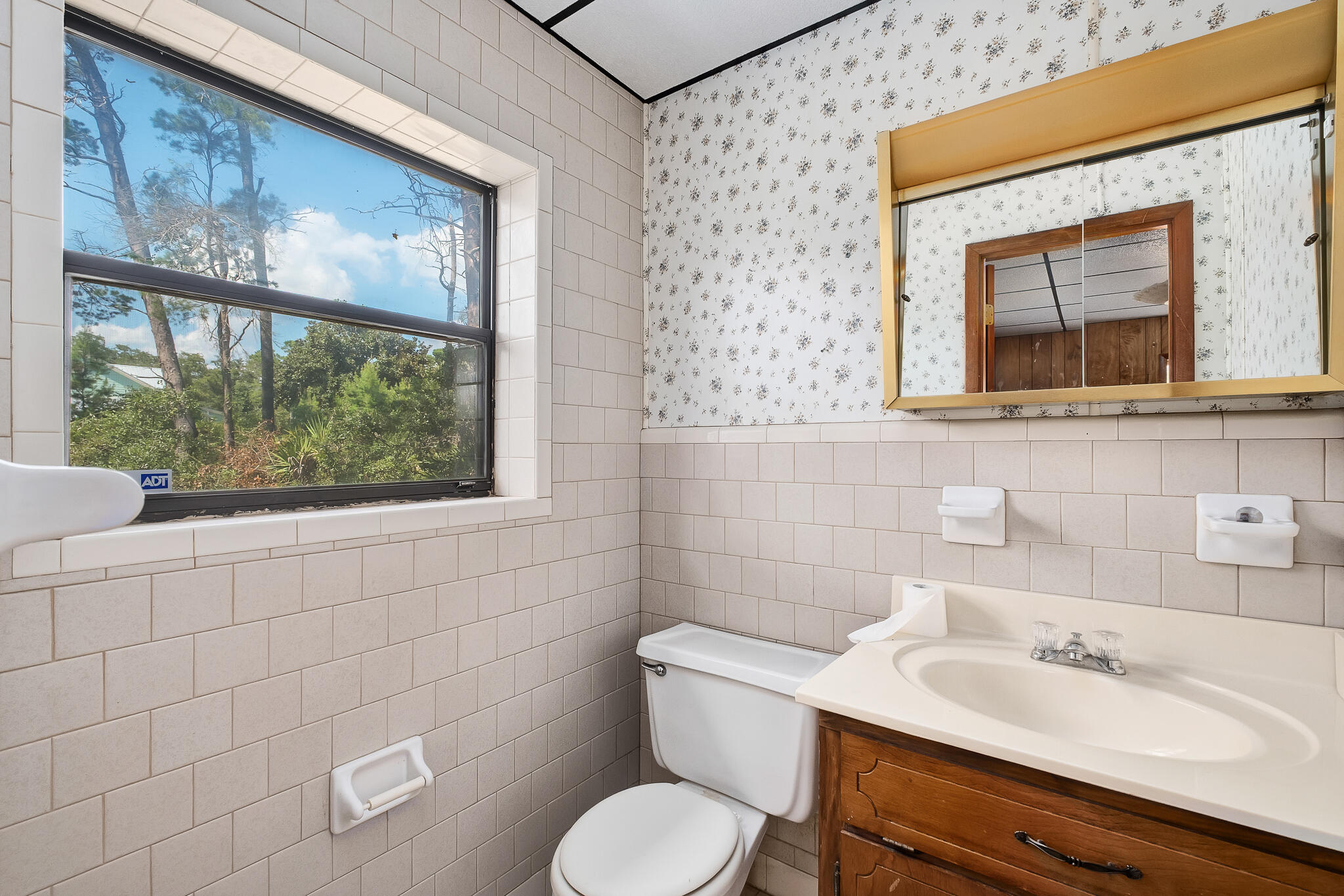LAKE SHORE ESTATES - Residential