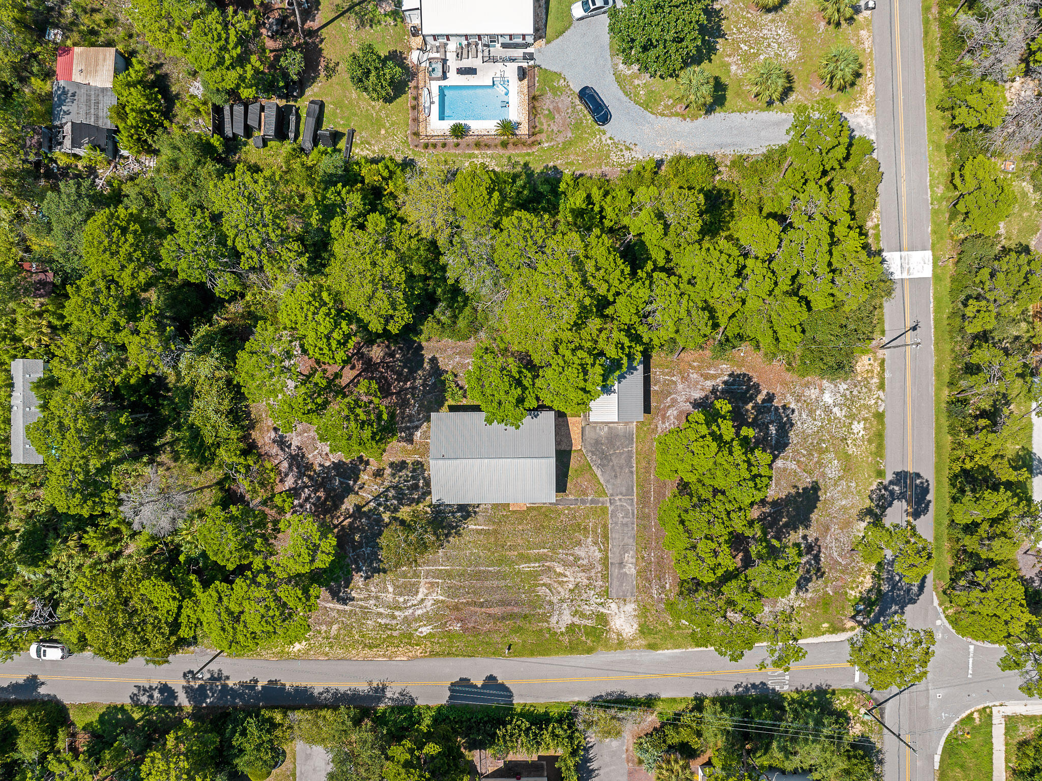 LAKE SHORE ESTATES - Residential