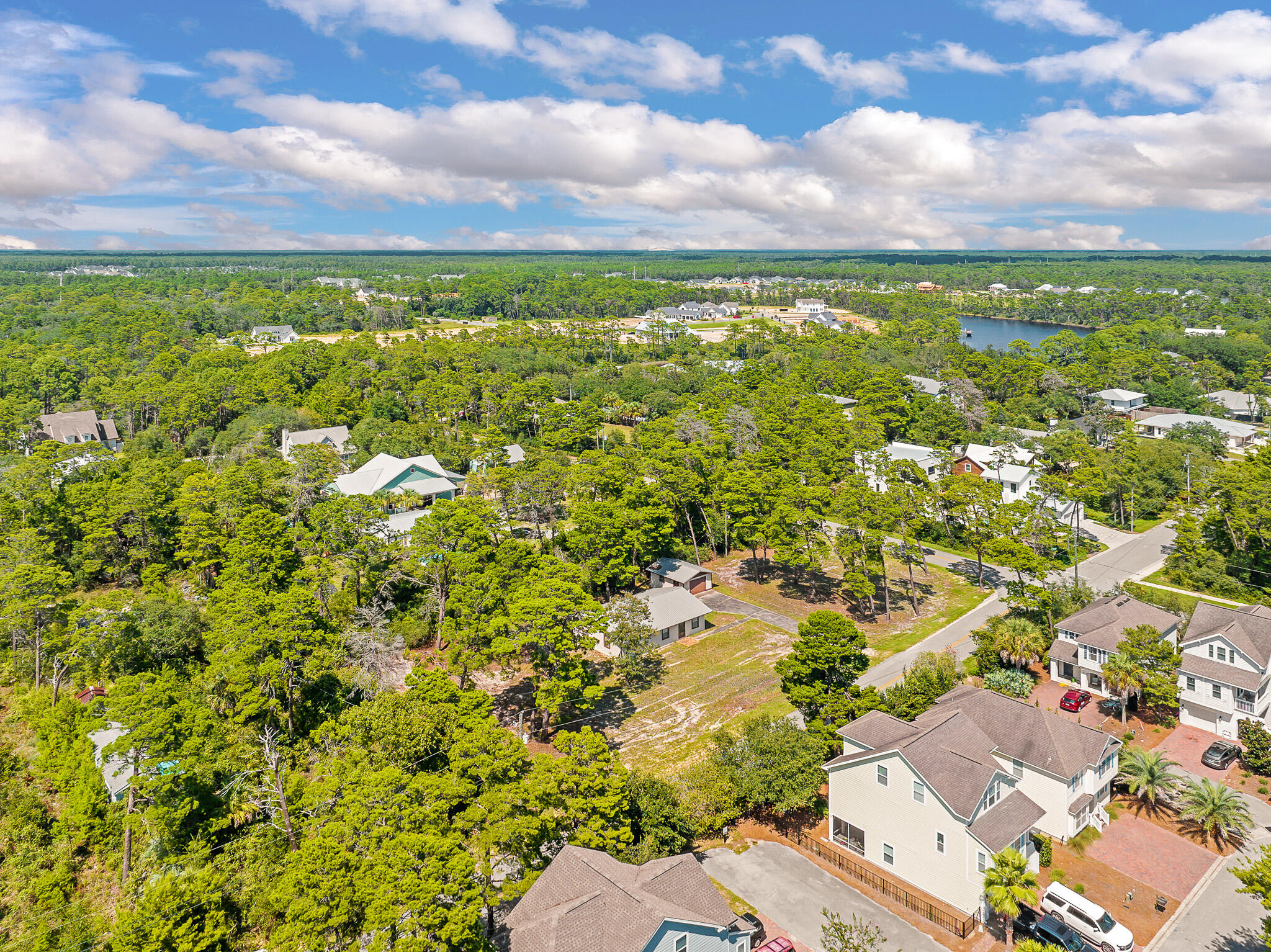 LAKE SHORE ESTATES - Residential