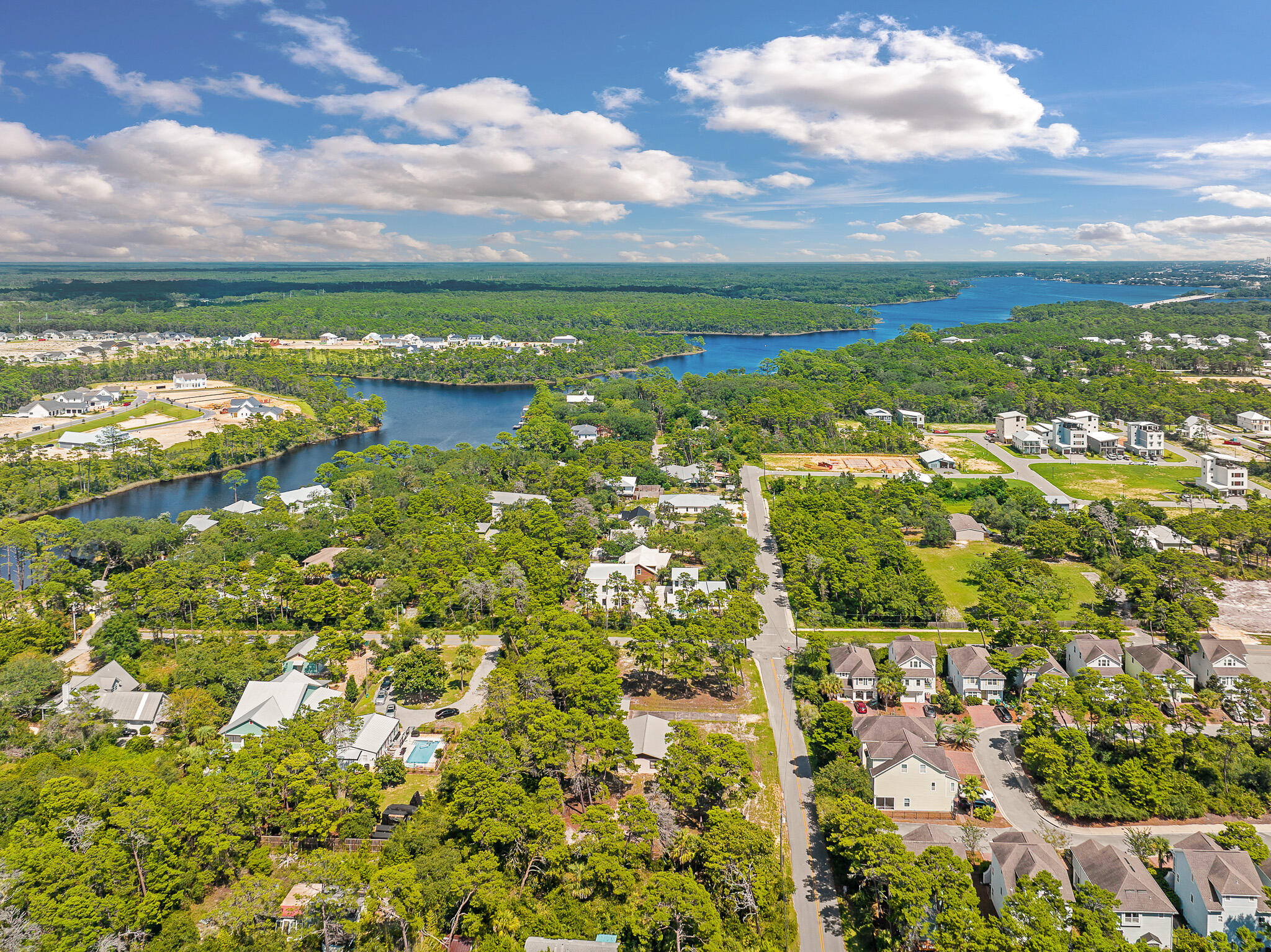 LAKE SHORE ESTATES - Residential