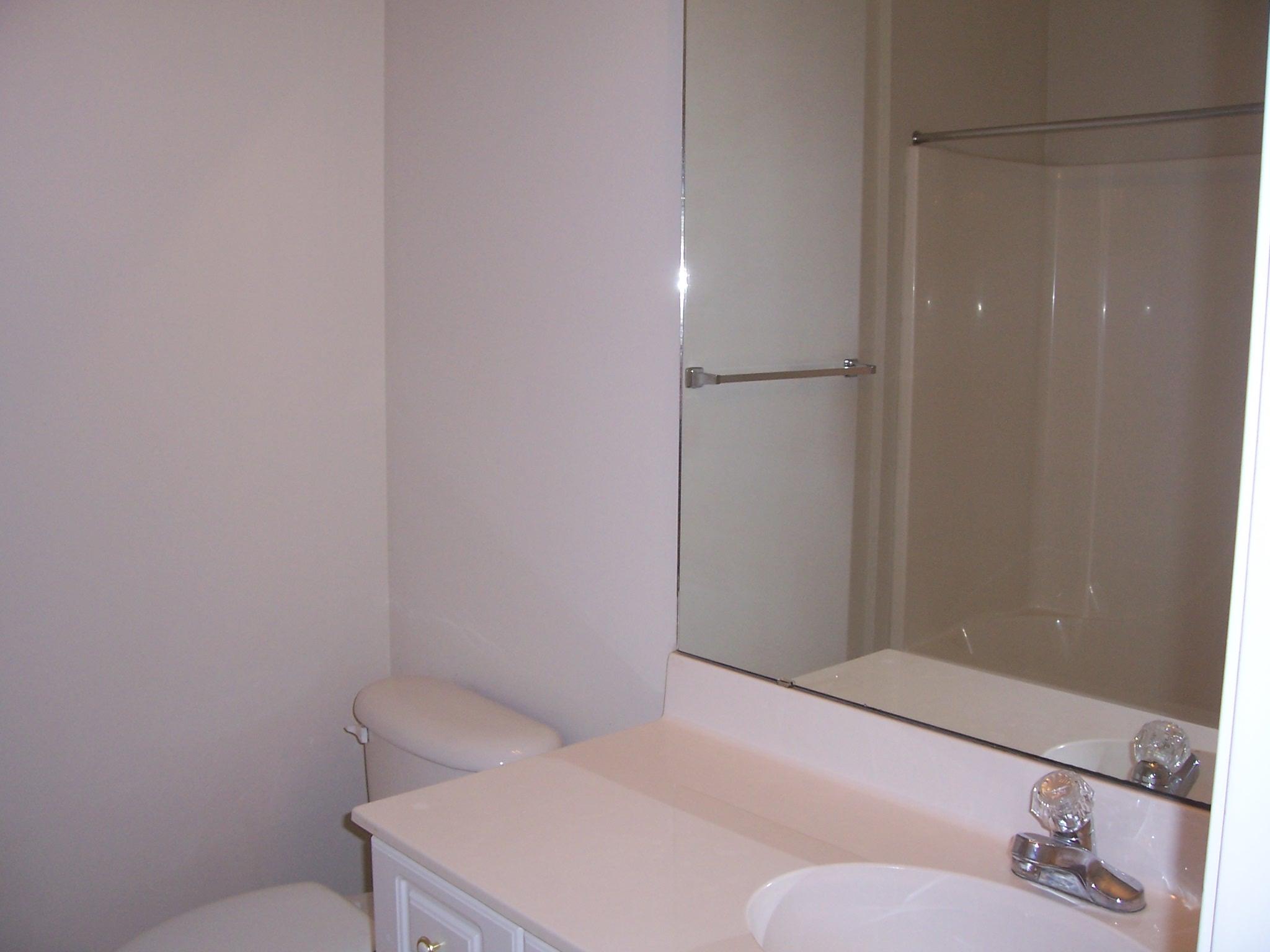 THE OAKS AT NICEVILLE - Residential Lease