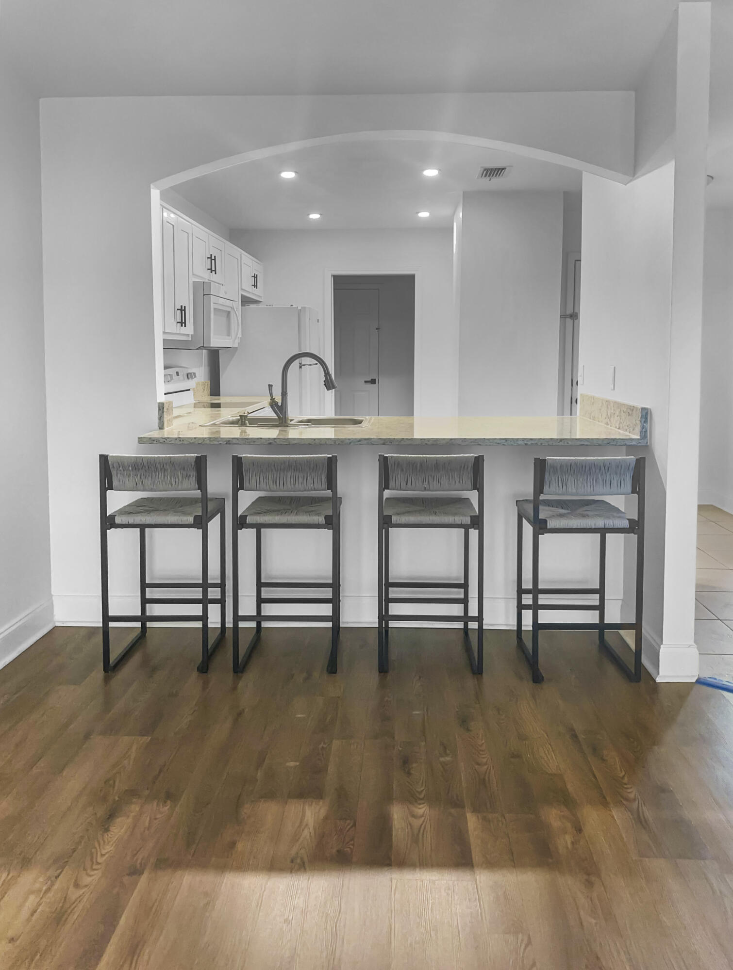 ESCADA - Residential Lease