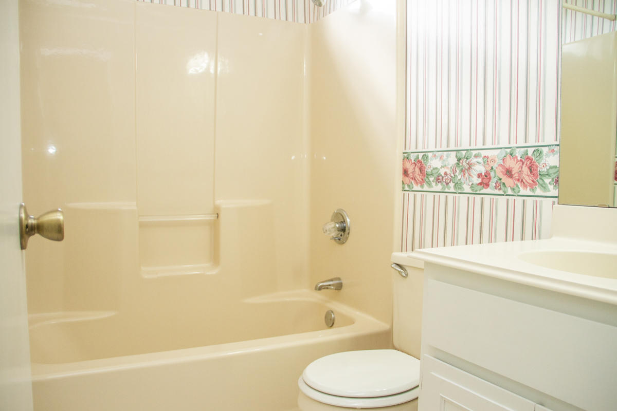 PLANTATION OAKS S/D - Residential Lease