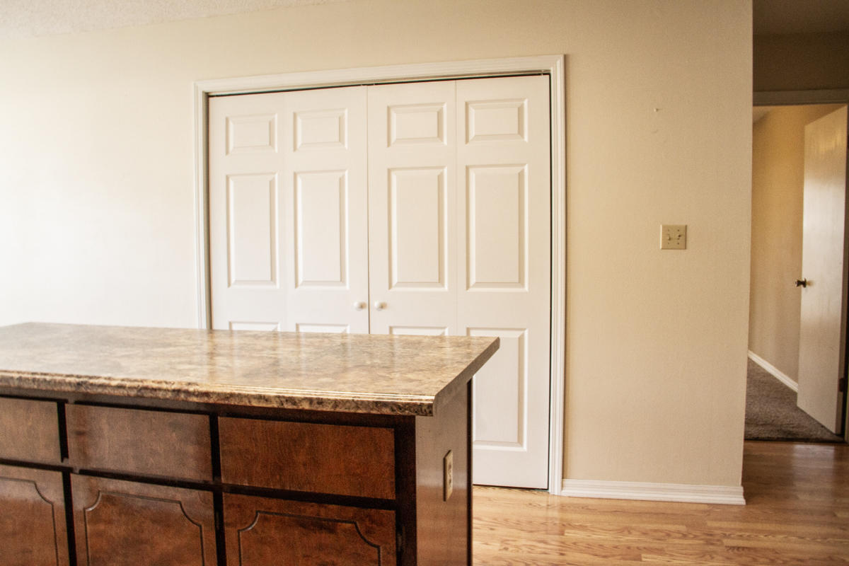 PLANTATION OAKS S/D - Residential Lease